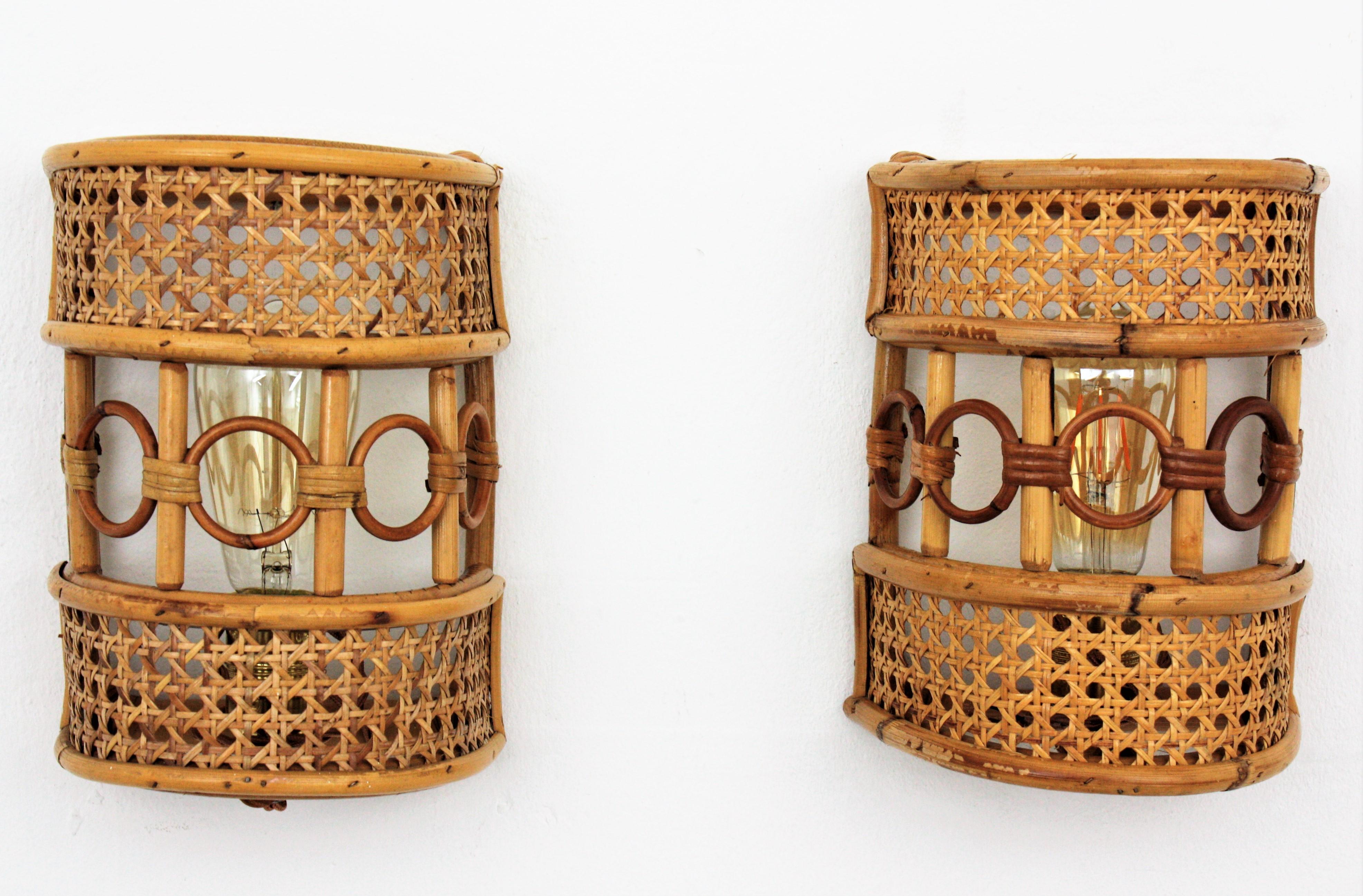 20th Century Rattan and Woven Wicker Italian Modern Wall Sconces, Pair