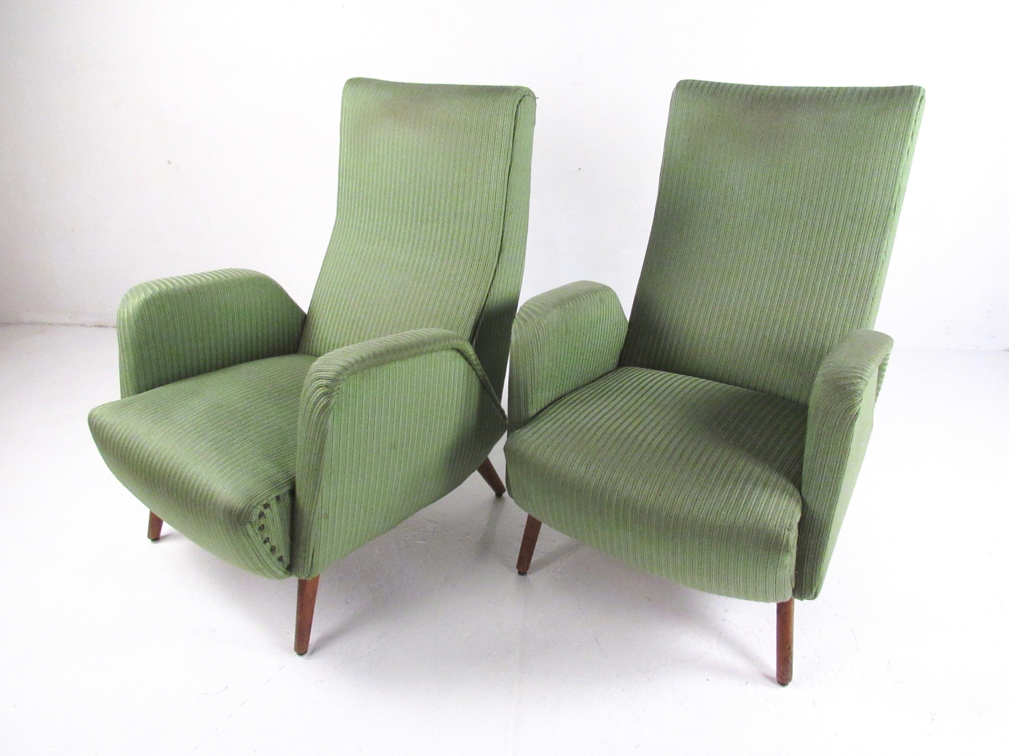 Pair of Italian Moderne Lounge Chairs after Marco Zanuso In Good Condition In Brooklyn, NY