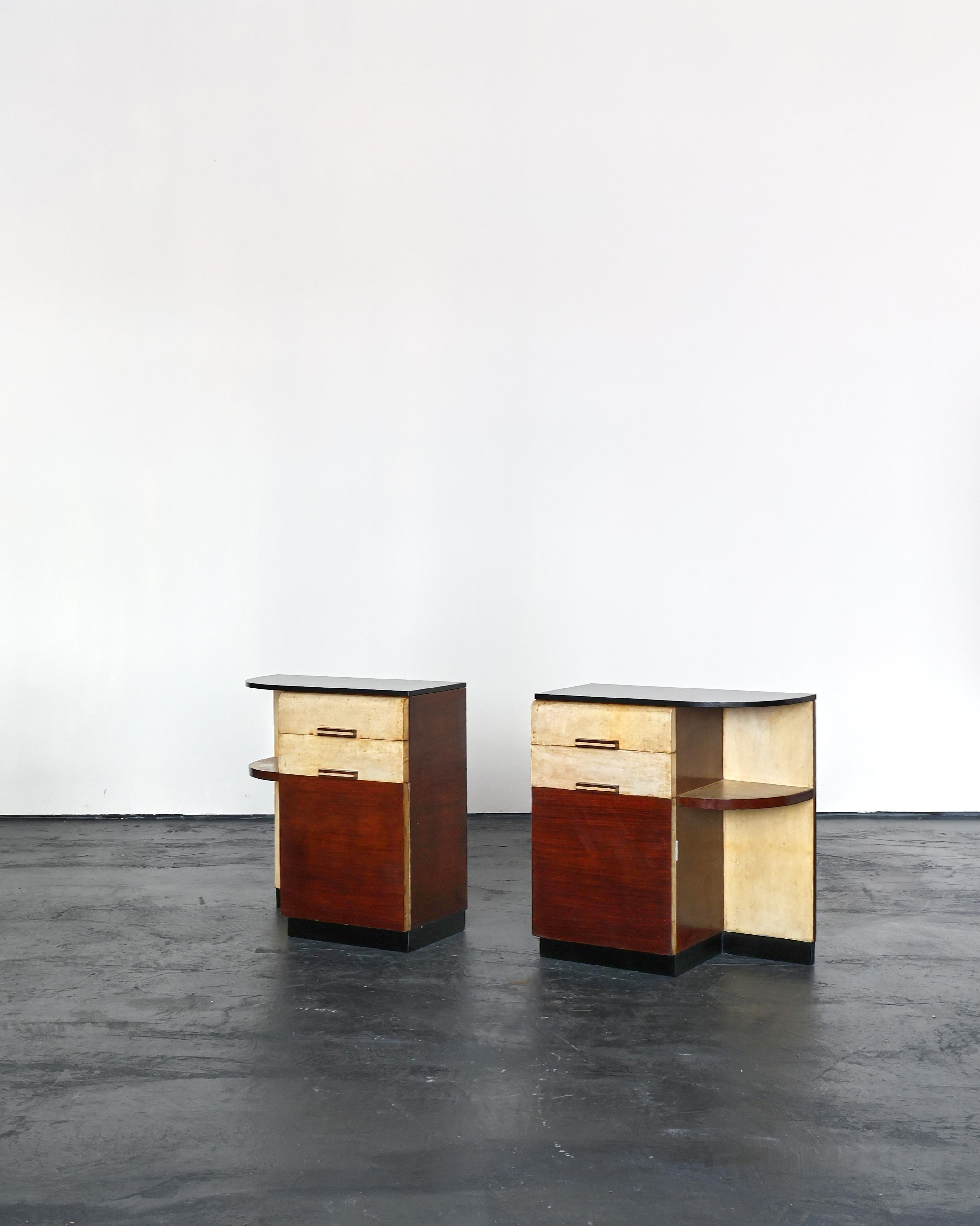 Mid-20th Century Pair of Italian Modernist C.1940s Vellum Bedsides For Sale