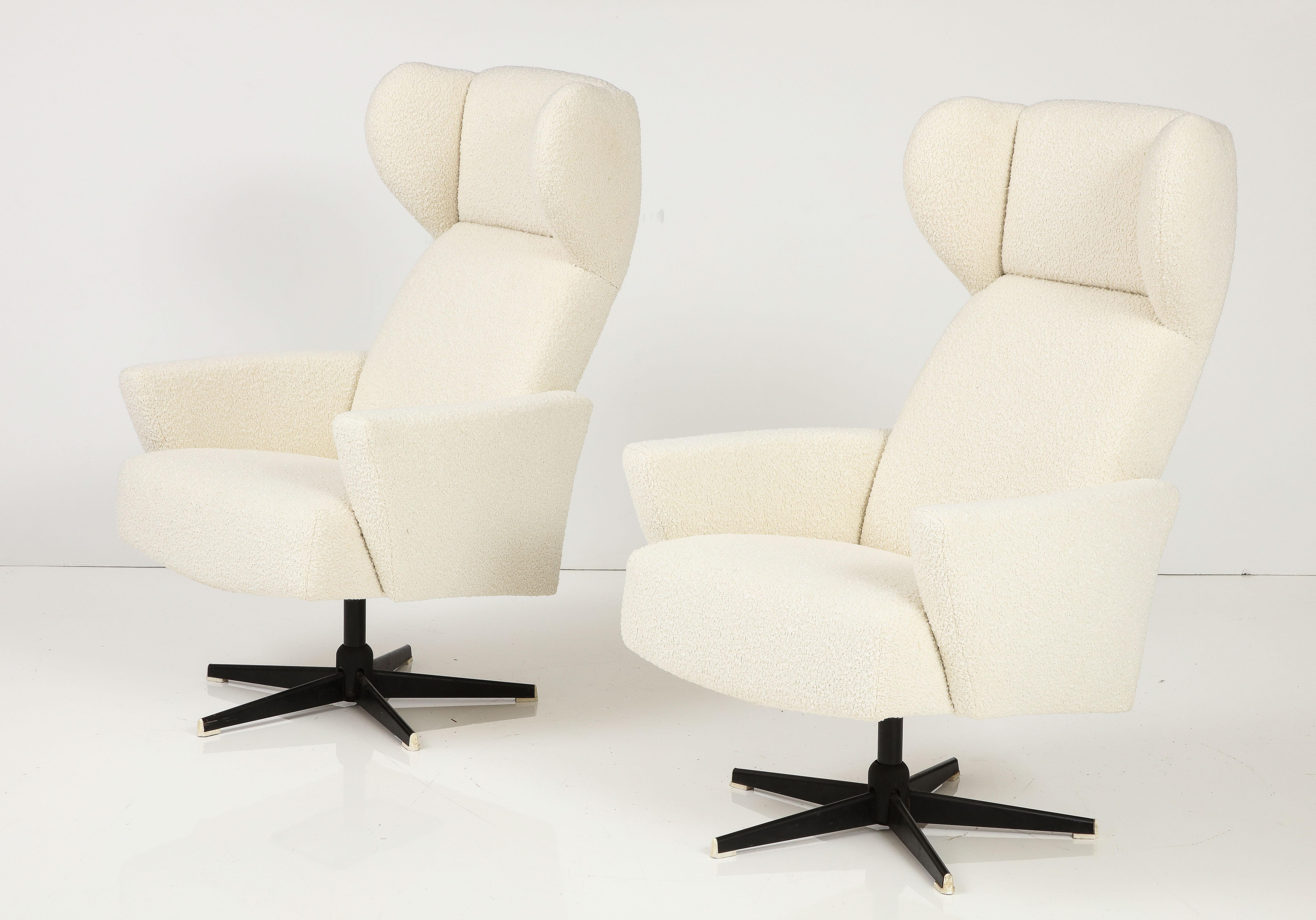 Pair of Italian Modernist High-Back Swivel Chairs, Italy, circa 1960 For Sale 5