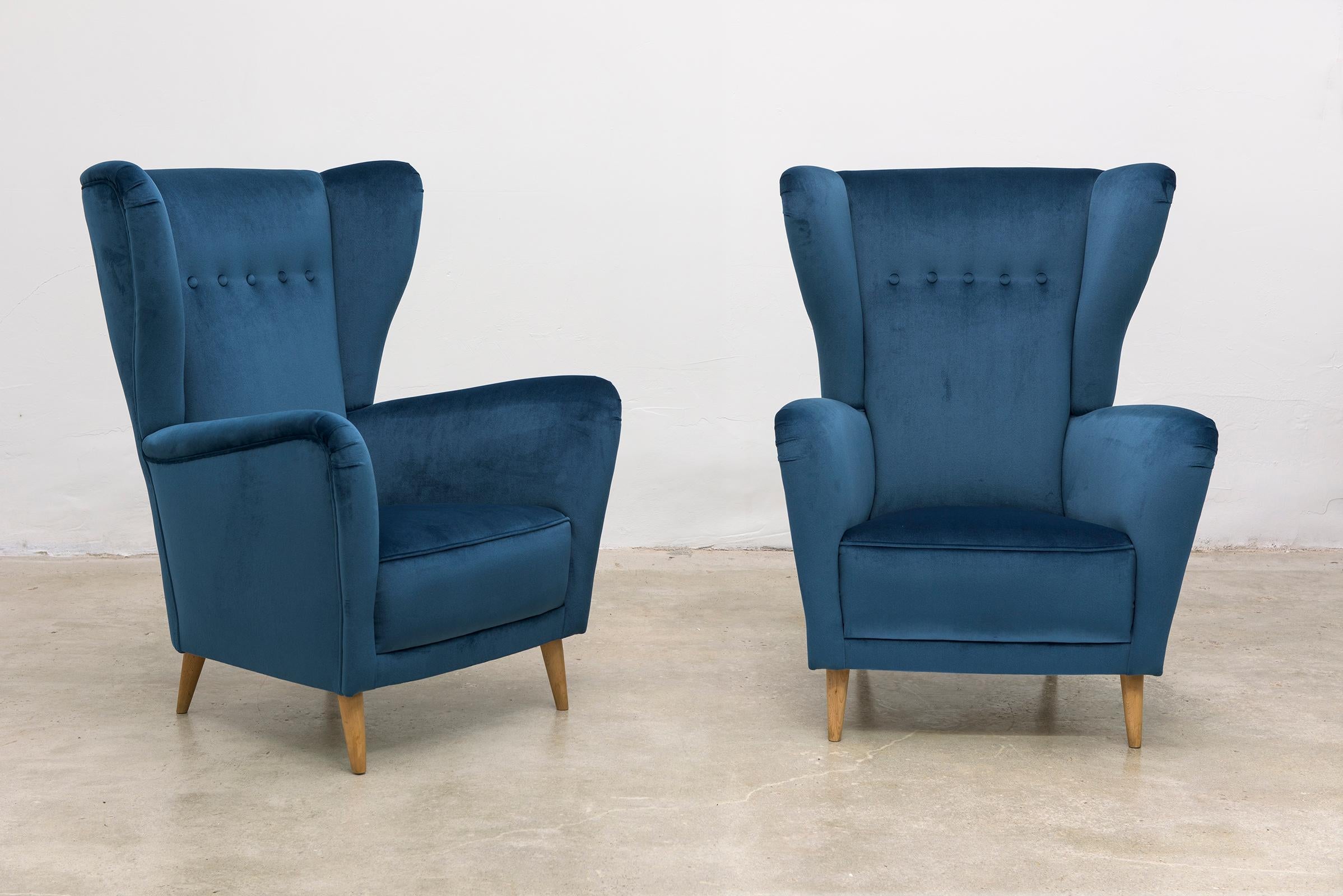 Pair of Italian Modernist High Backed Armchairs Style of Parisi, 1950s In Excellent Condition For Sale In Los Angeles, CA
