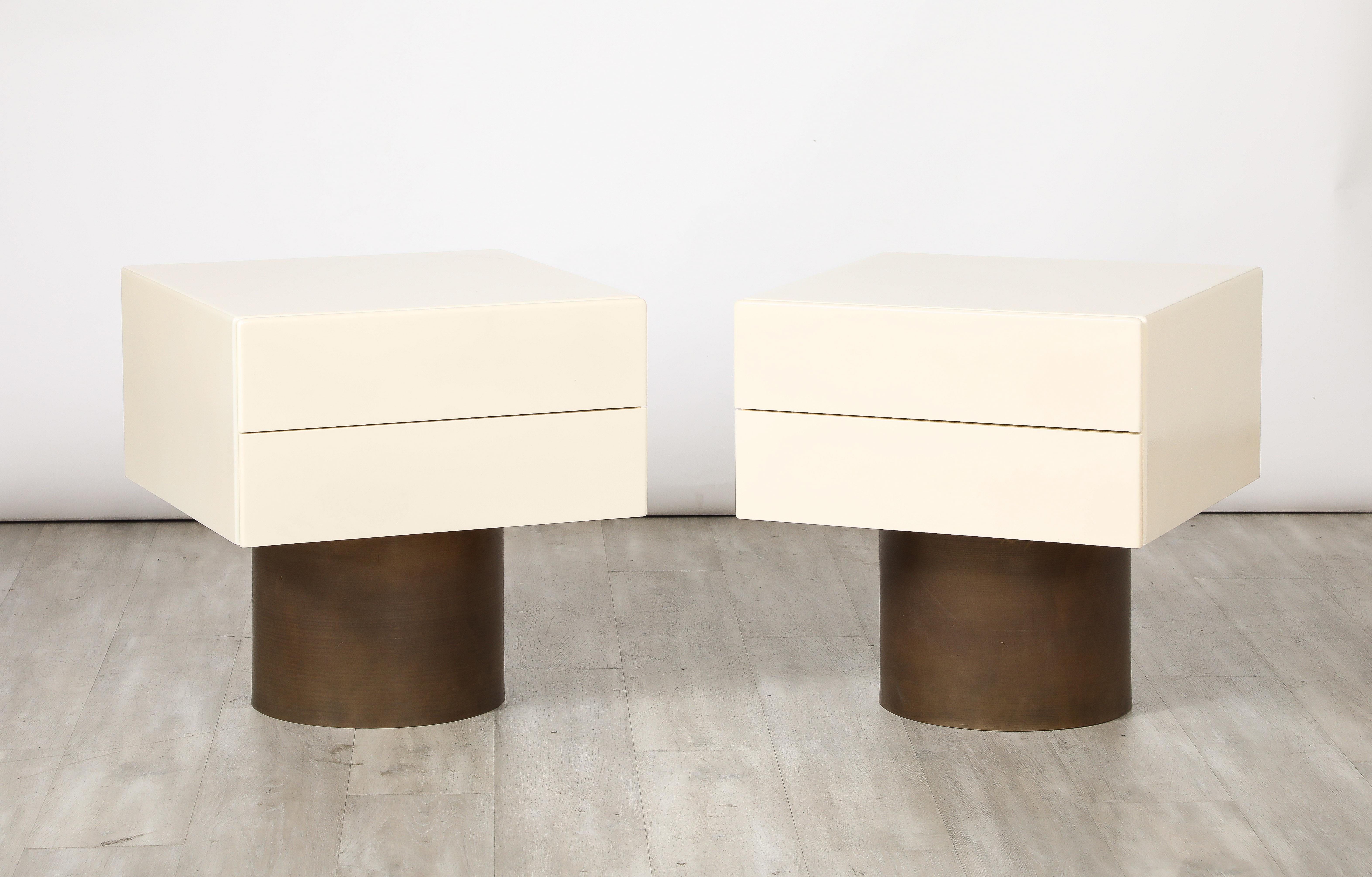Mid-Century Modern Pair of Italian Modernist Lacquered End / Side Tables, Italy, circa 1970  For Sale