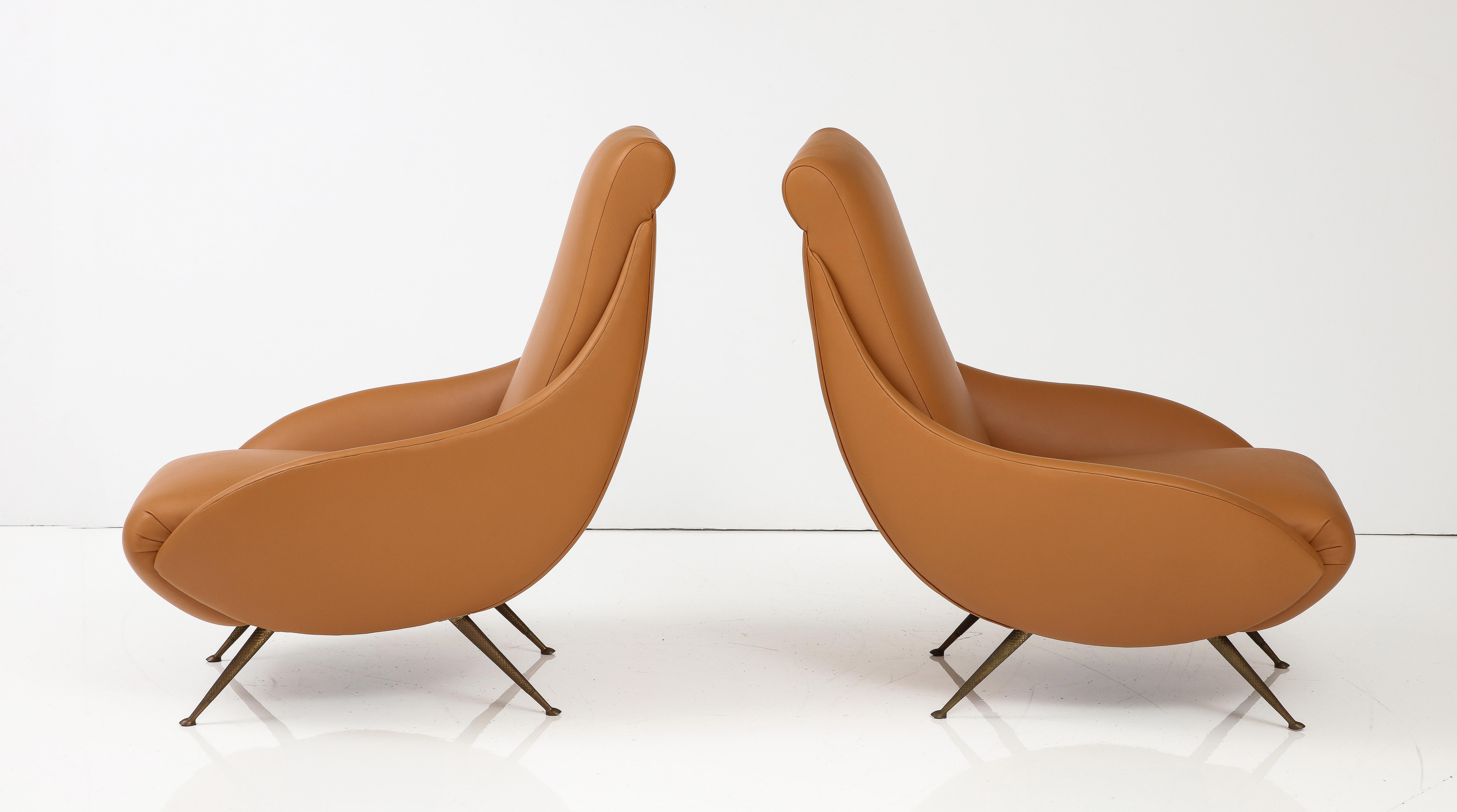 Pair of Italian Modernist Leather Lounge, Slipper Chairs , Italy, circa 1950 For Sale 4
