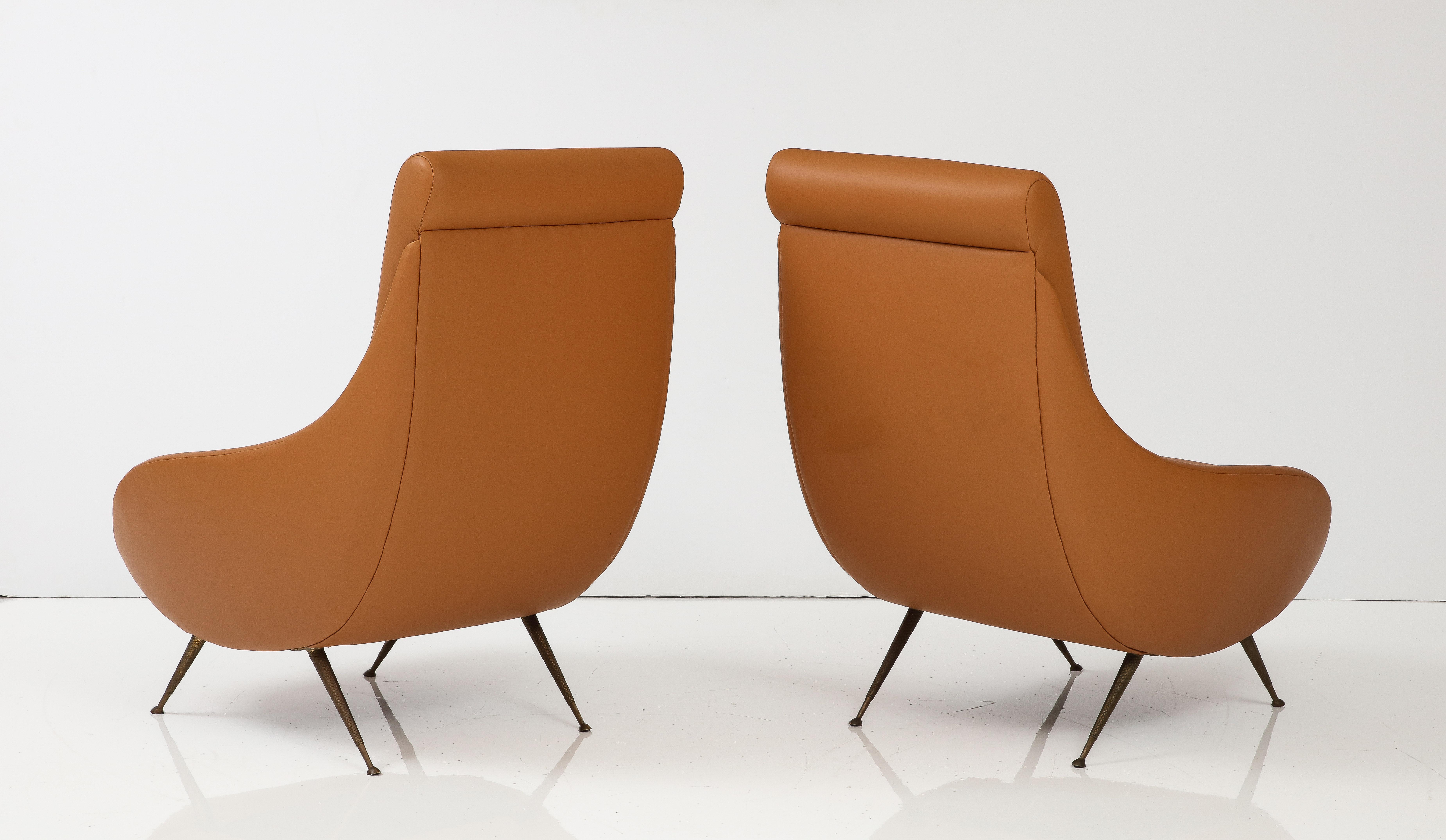 Pair of Italian Modernist Leather Lounge, Slipper Chairs , Italy, circa 1950 For Sale 5