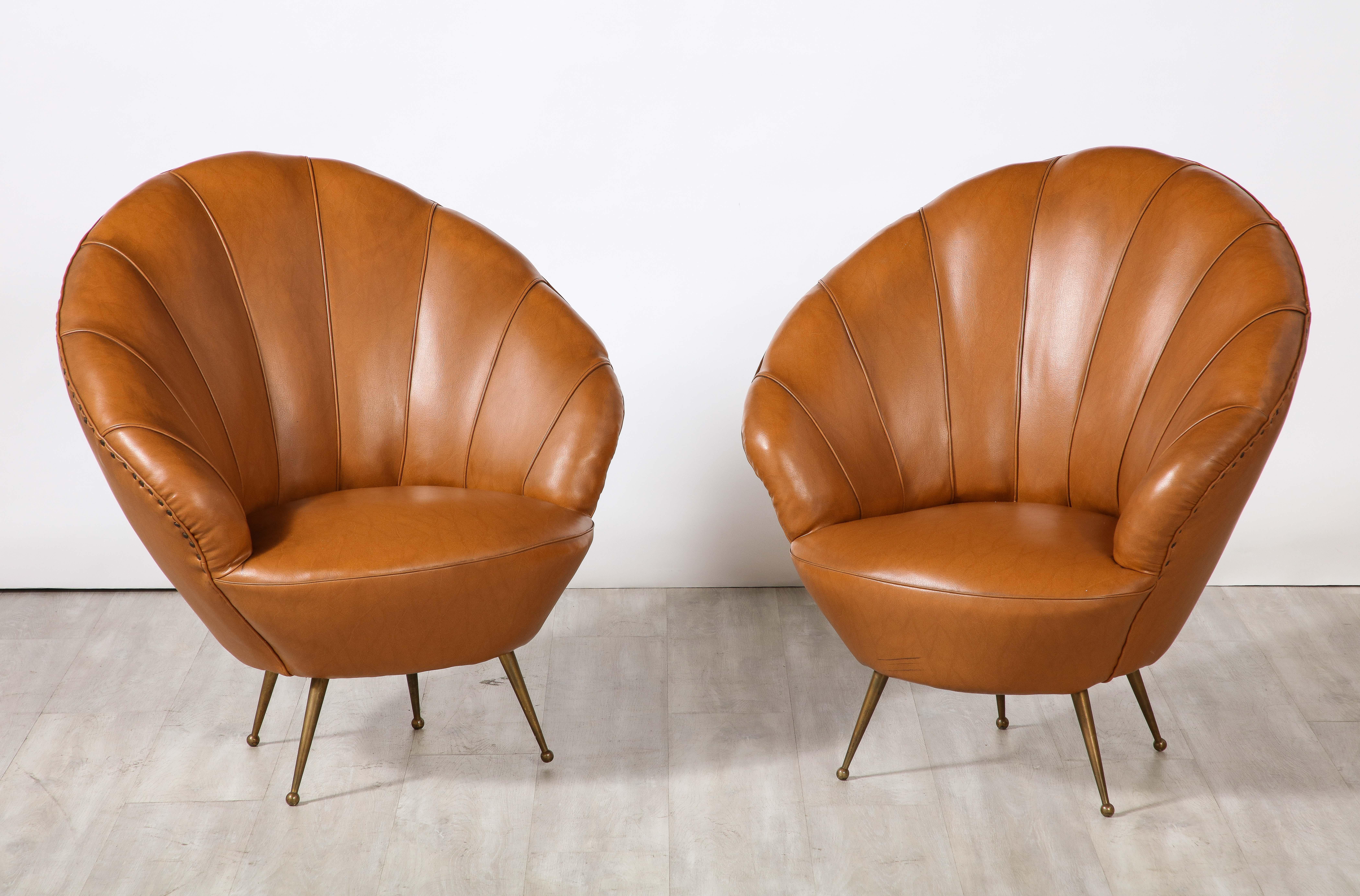 Mid-Century Modern Pair of Italian Modernist Leather Scalloped Lounge Chairs, Circa 1950  For Sale