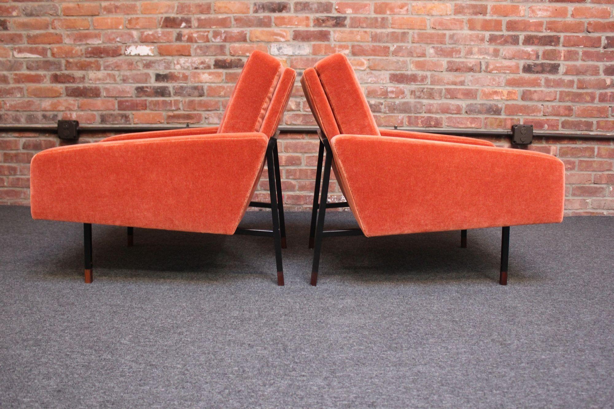 Pair of Italian Modernist Metal and Mohair Lounge Chairs by Campo and Graffi For Sale 11