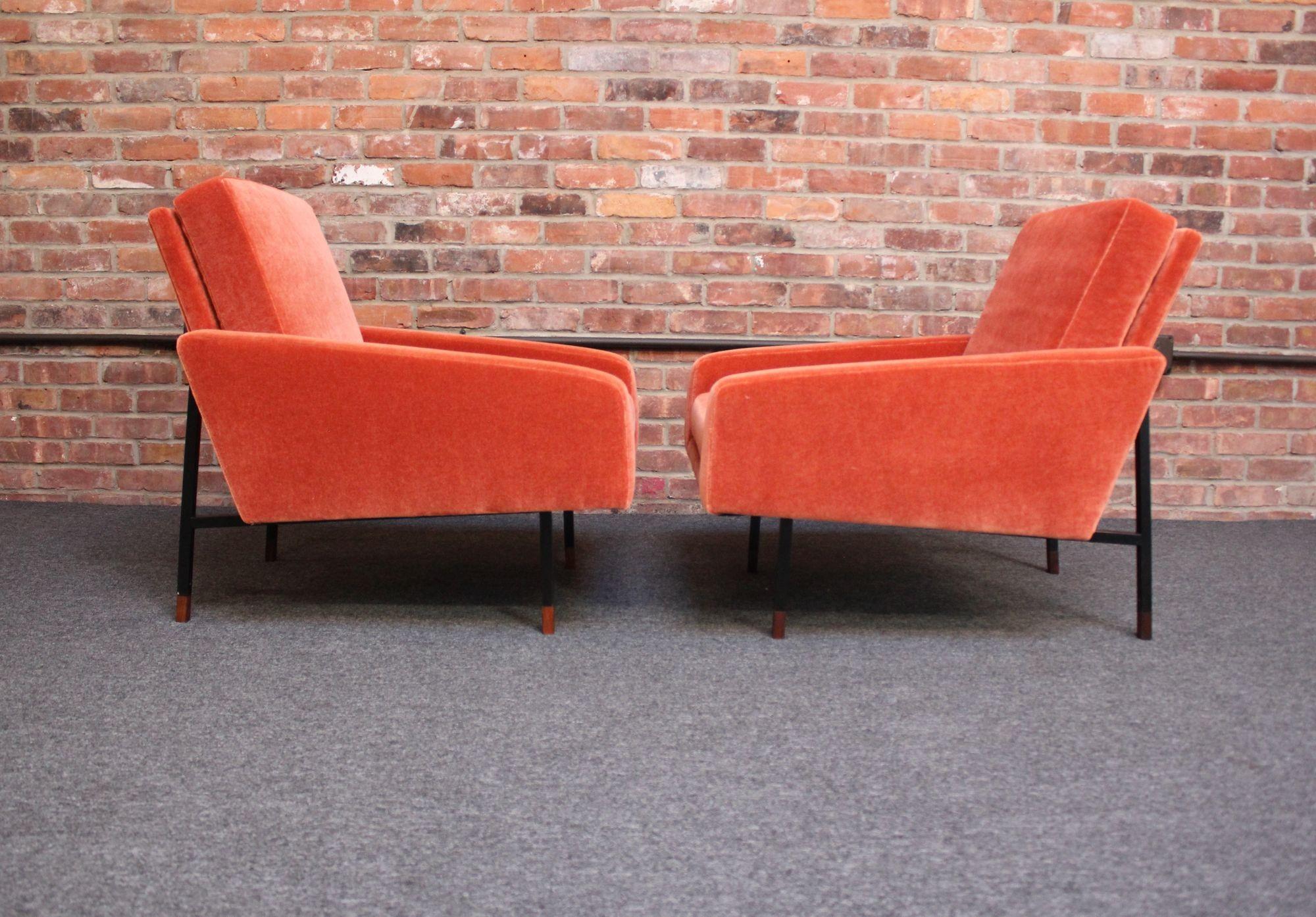 Mid-20th Century Pair of Italian Modernist Metal and Mohair Lounge Chairs by Campo and Graffi For Sale