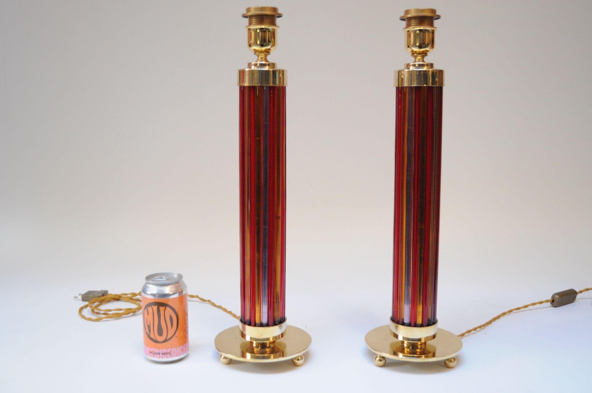 Pair of Italian Modernist Murano Reeded Glass and Brass Column Table Lamps In Good Condition For Sale In Brooklyn, NY