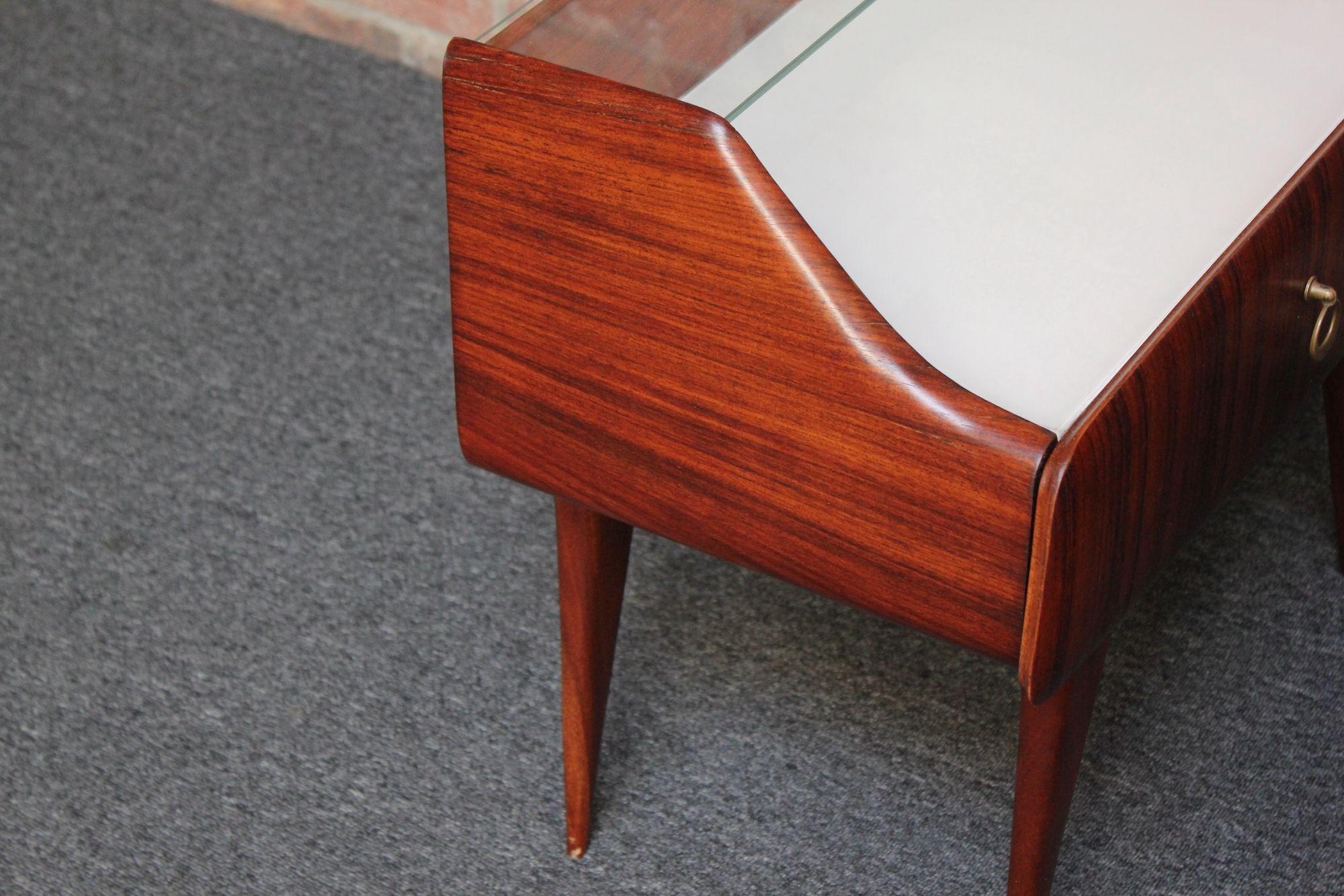 Pair of Italian Modernist Rosewood Single-Drawer Nightstands/Bedside Tables For Sale 3