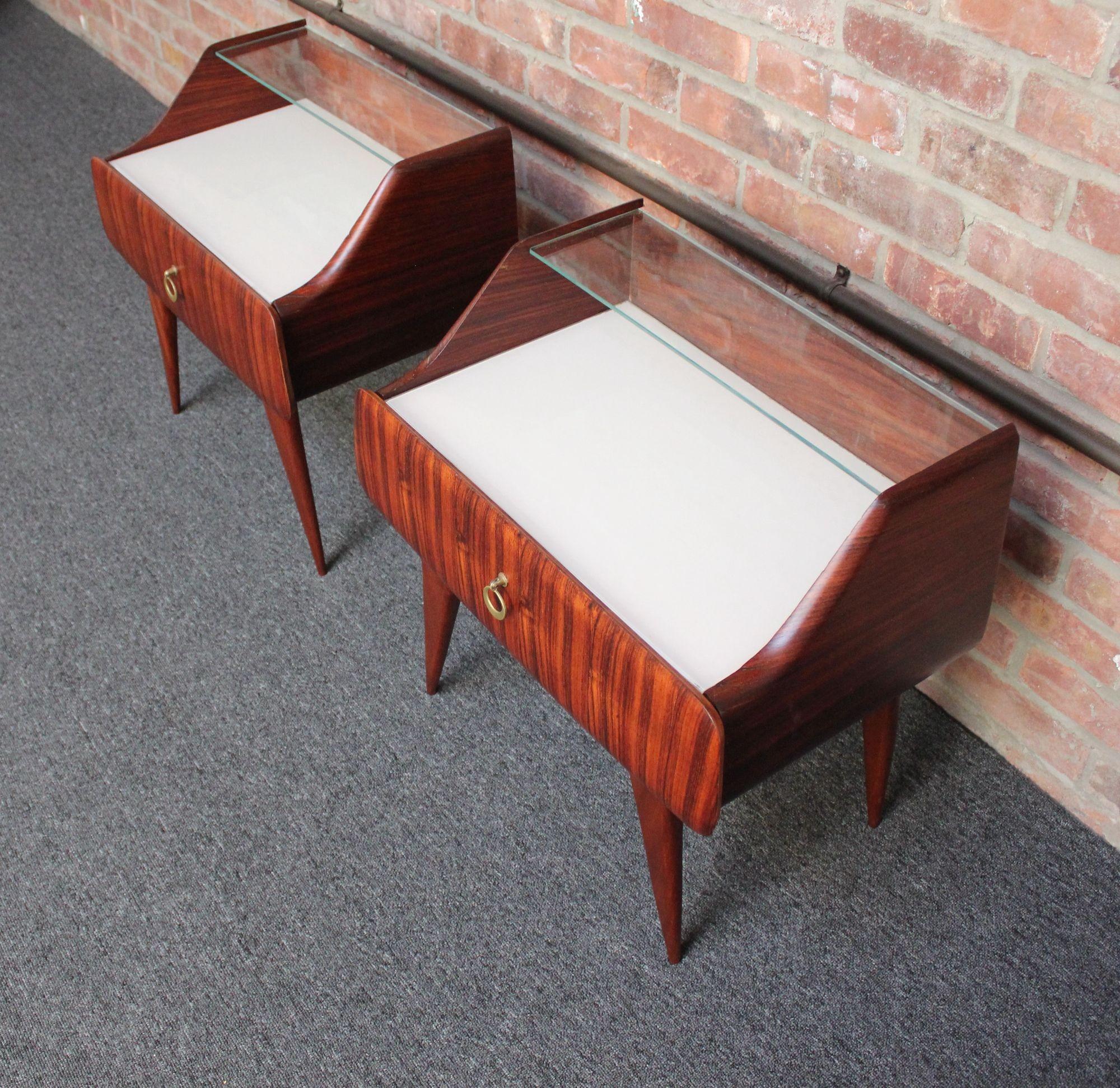 Pair of Italian Modernist Rosewood Single-Drawer Nightstands/Bedside Tables For Sale 10