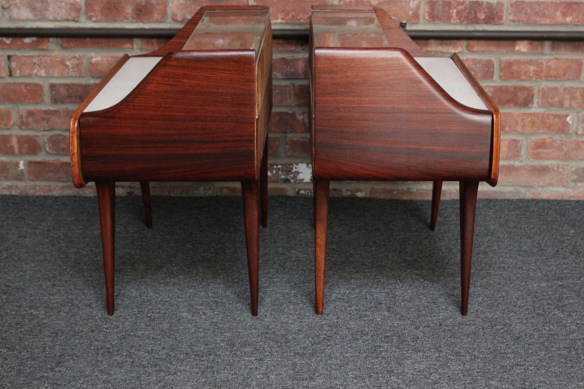 Pair of Italian Modernist Rosewood Single-Drawer Nightstands/Bedside Tables For Sale 12