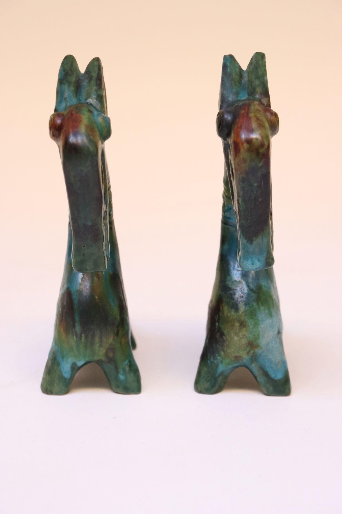 Mid-Century Modern Paire de chevaux modernistes italiens en céramique Sea Garden par Alvino Bagni pour Raymor en vente