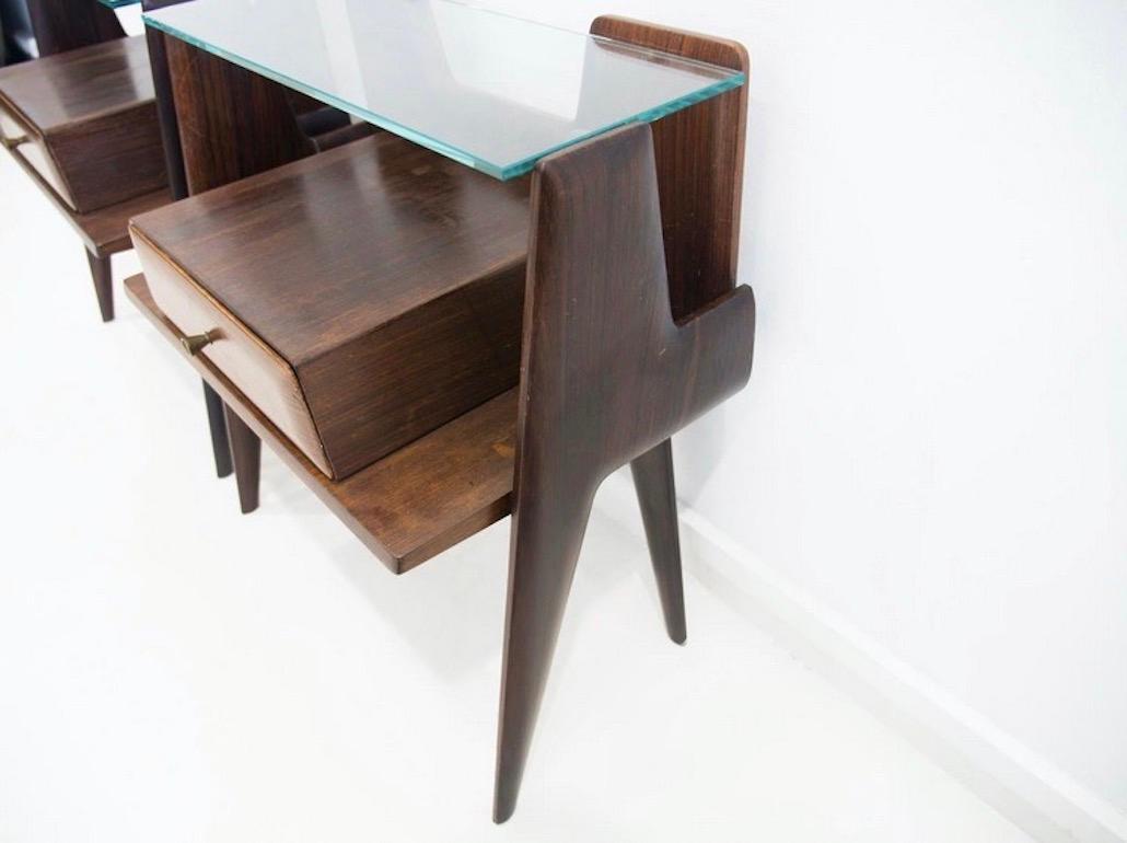 Brass Pair of Italian Modernist Wooden Bedside Tables with Glass Top For Sale