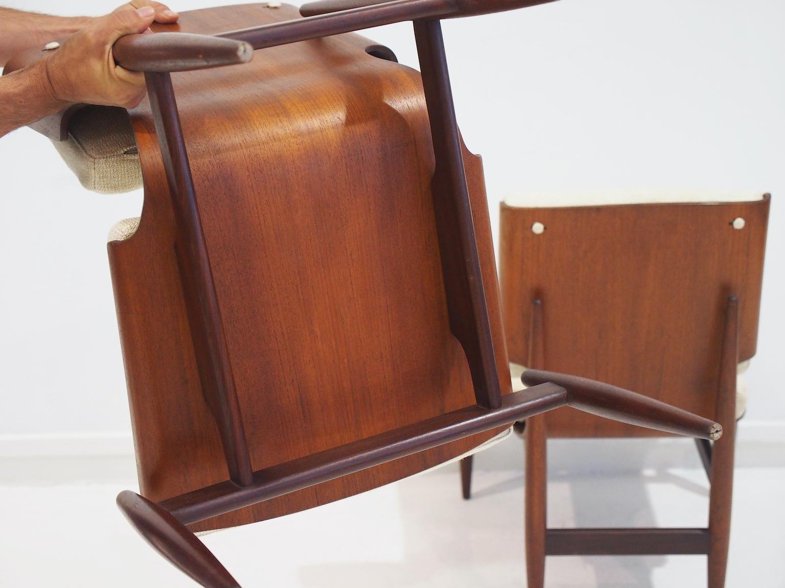 Paire de chaises d'appoint en bois de style moderniste italien par Barovero en vente 9