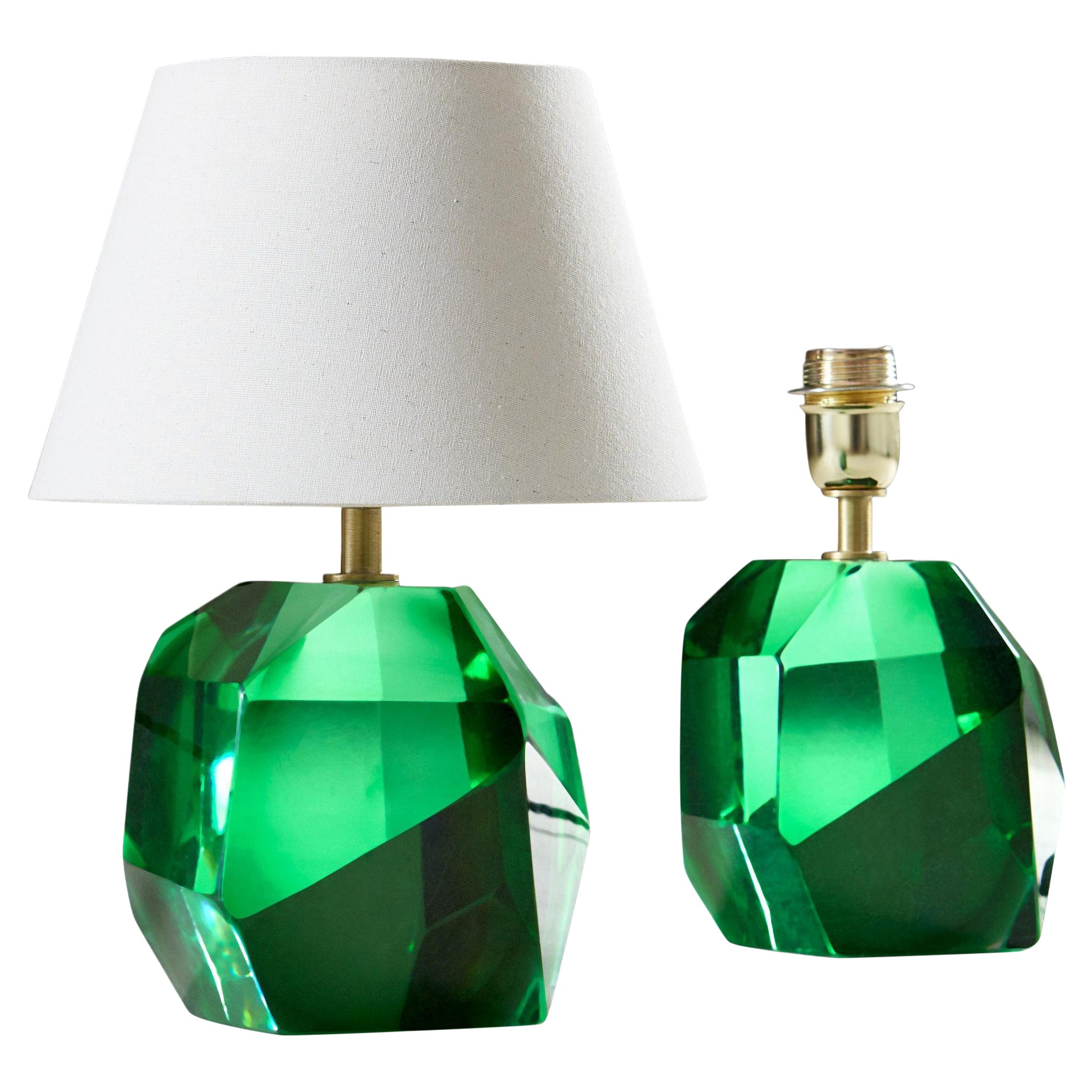 Paar italienische Murano-Smaragd-Bergsteinschmuck-Tischlampen (Facettiert) im Angebot