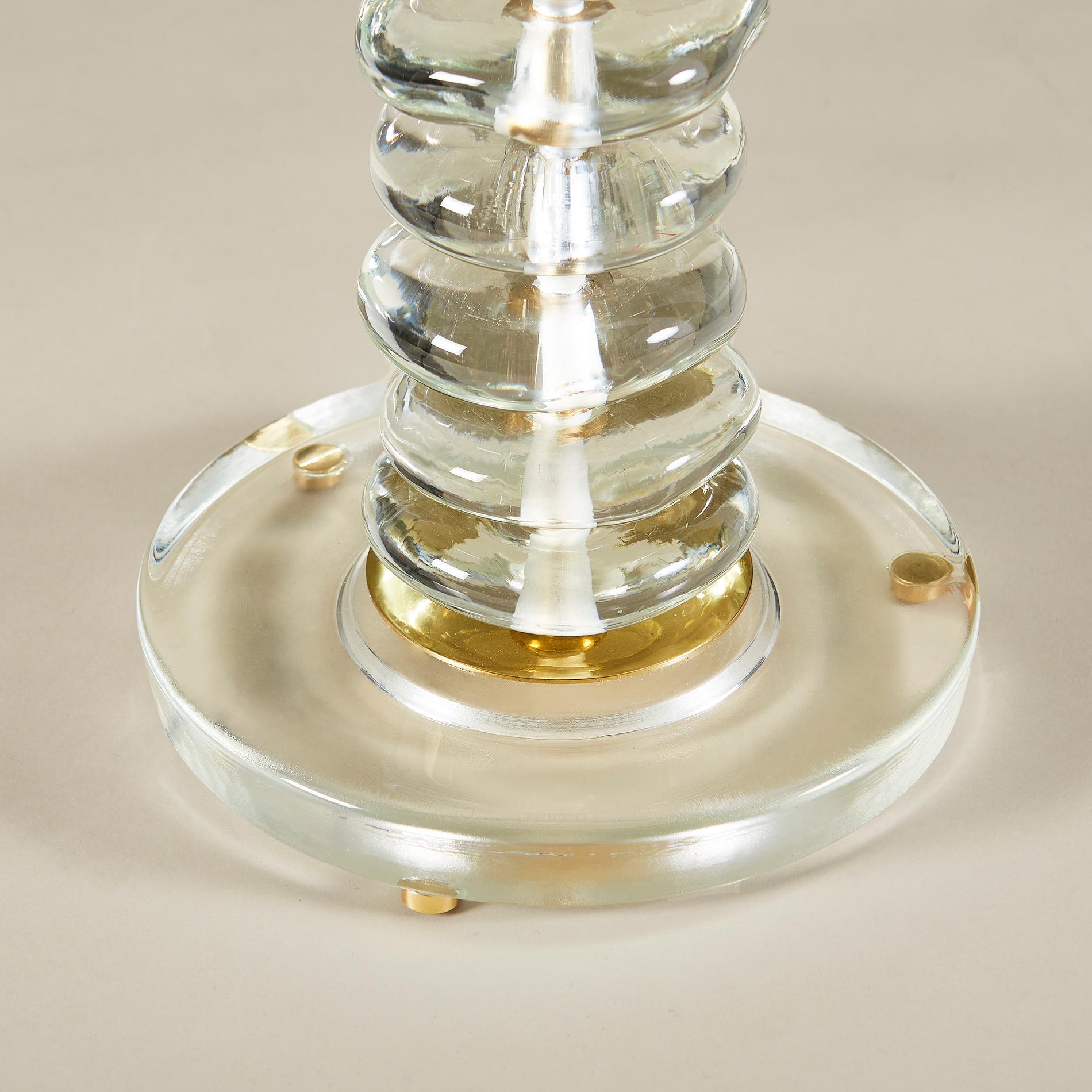 Verre Paire de lampes italiennes en verre de Murano et en laiton de type 