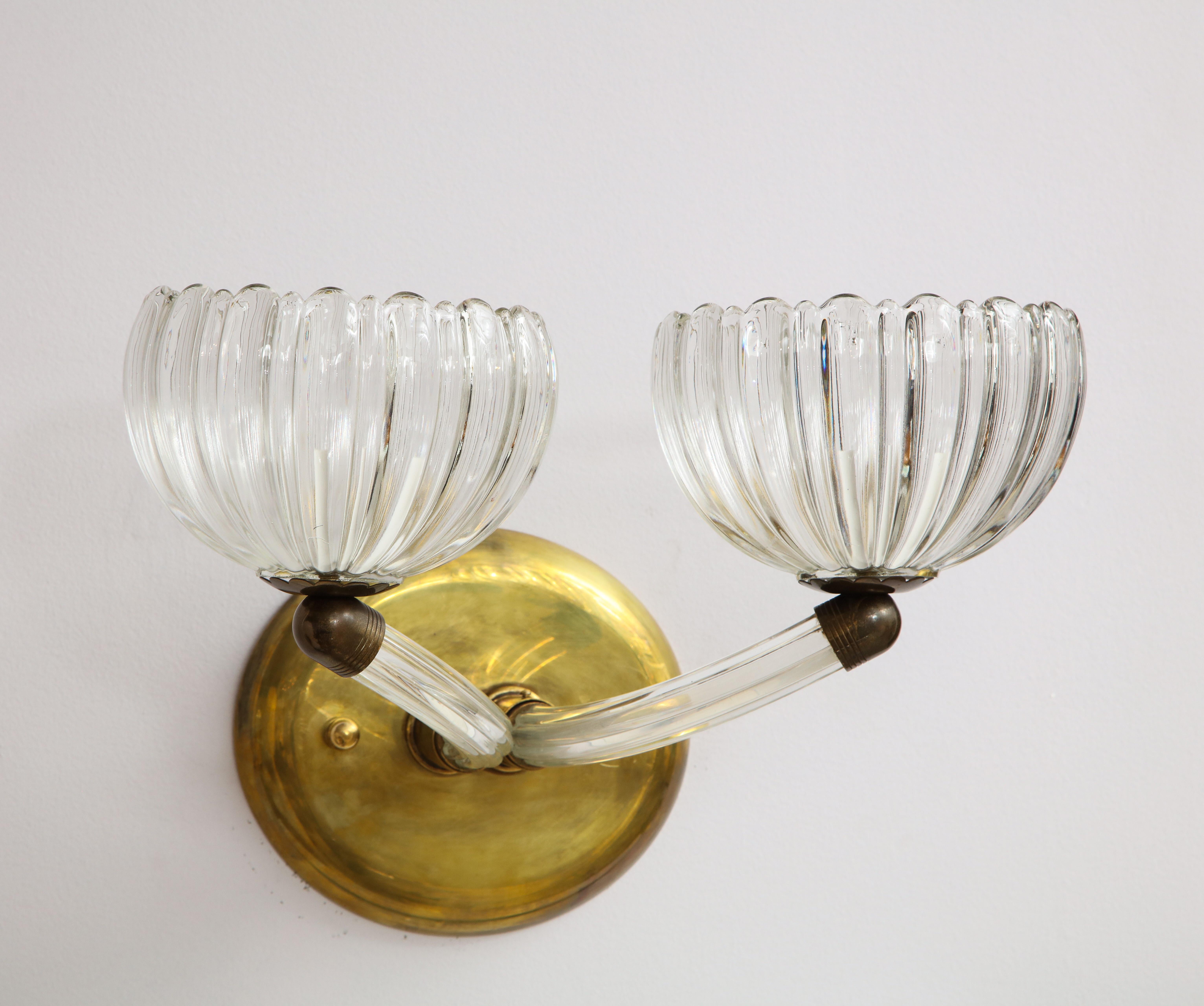 Pair of Italian Murano Glass and Brass Wall Sconces In Good Condition For Sale In New York, NY