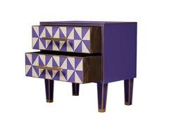 Pareja de veladores italianos de cristal de Murano y latón 'Efecto óptico' morado y blanco