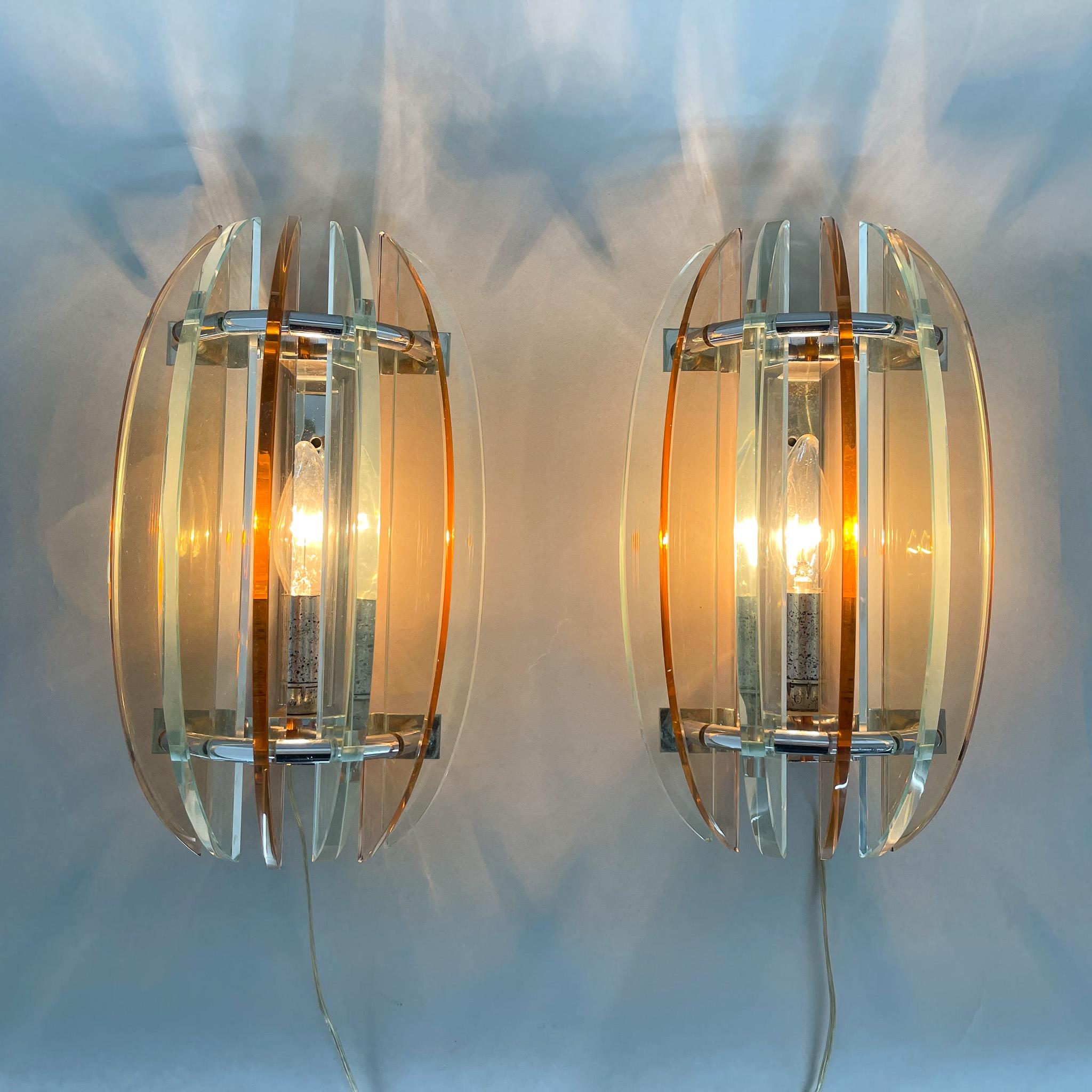 Mid-Century Modern Pair of Italian Murano Glass & Chrome Sconces by Veca, Marked For Sale