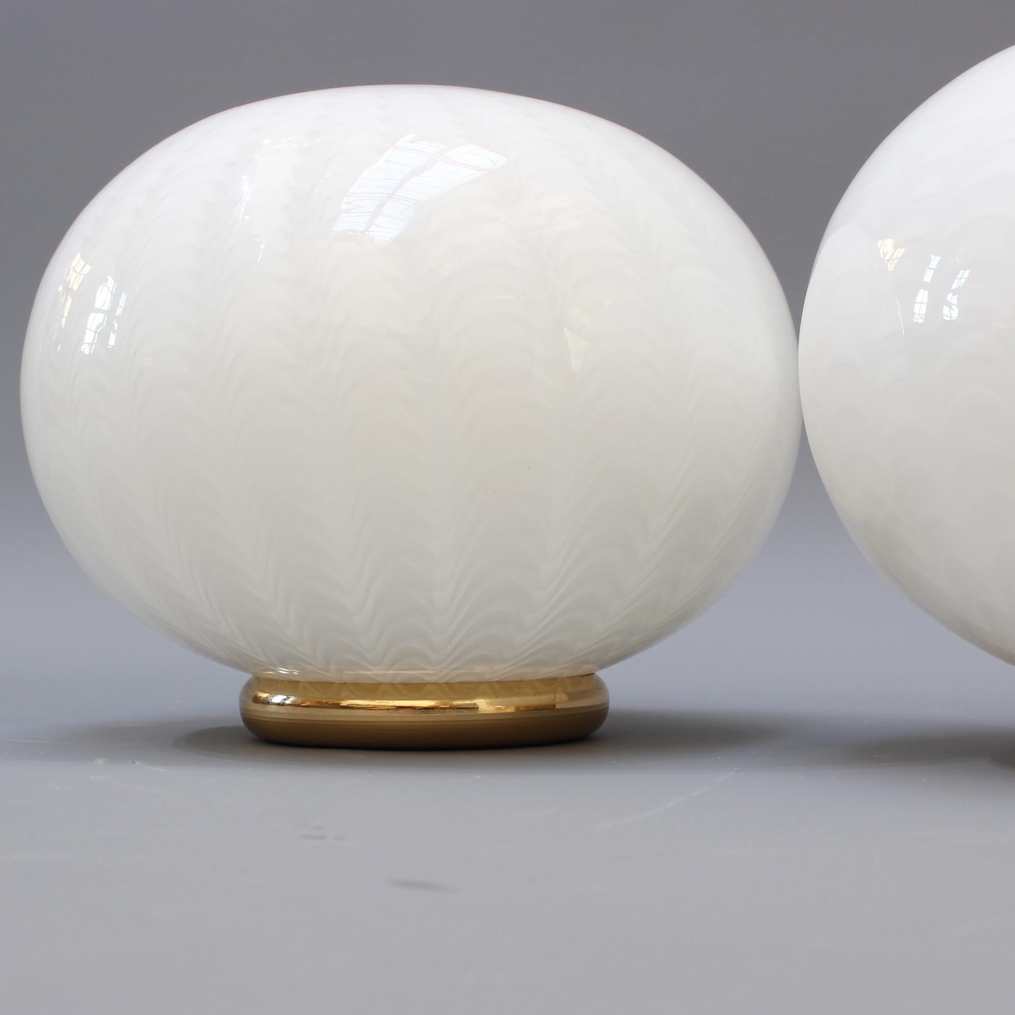Late 20th Century Pair of Italian Murano Glass Globe Table Lamps, circa 1970s