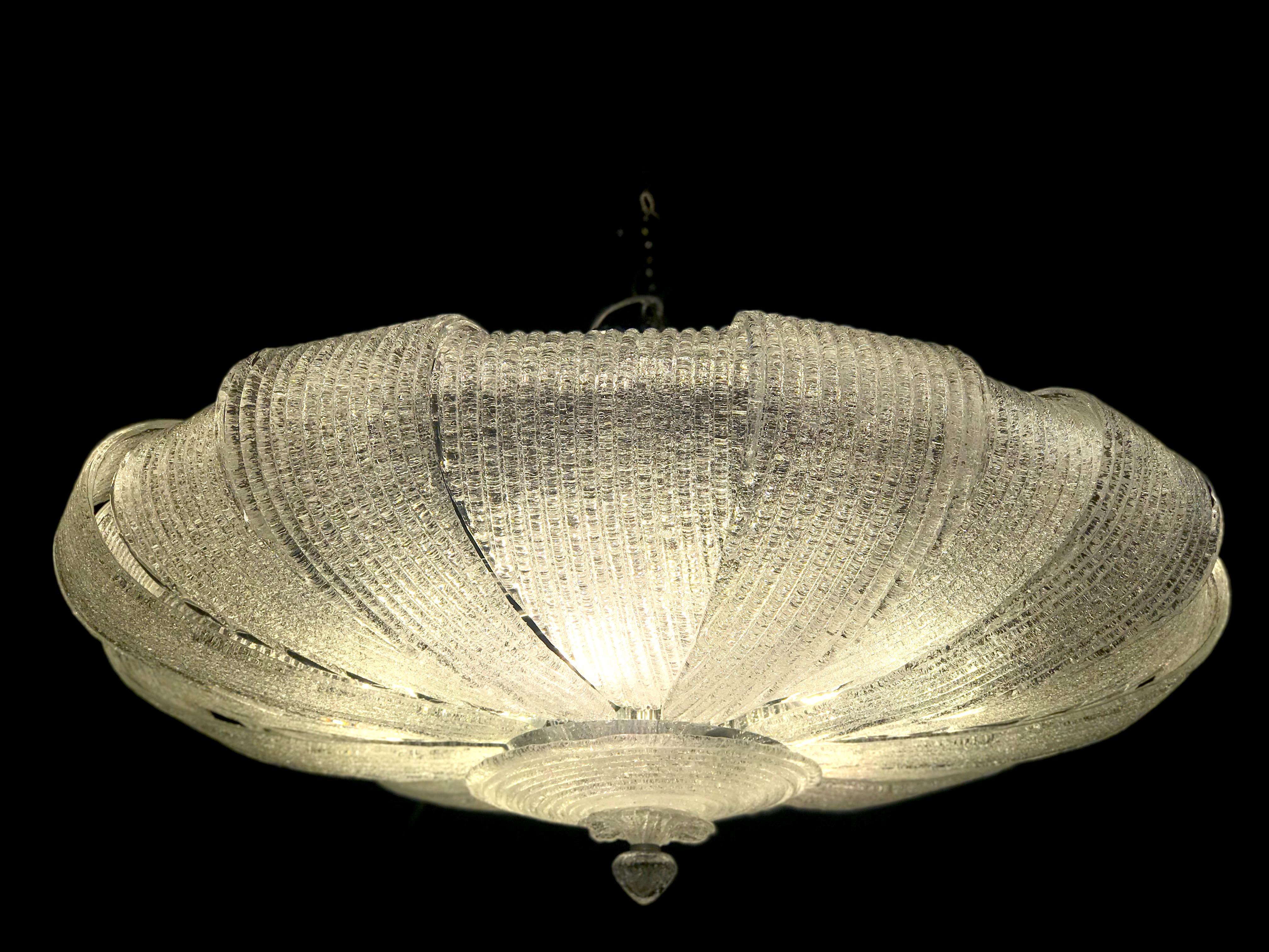 Pair of Italian Murano Glass Leaves Modern Flush Mount or Ceiling Light In New Condition For Sale In Rome, IT