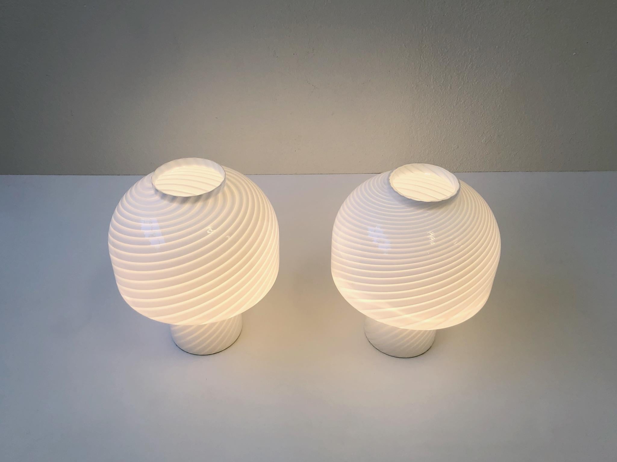 Pair of Italian Murano Glass Mushroom Table Lamps by Vetri 4