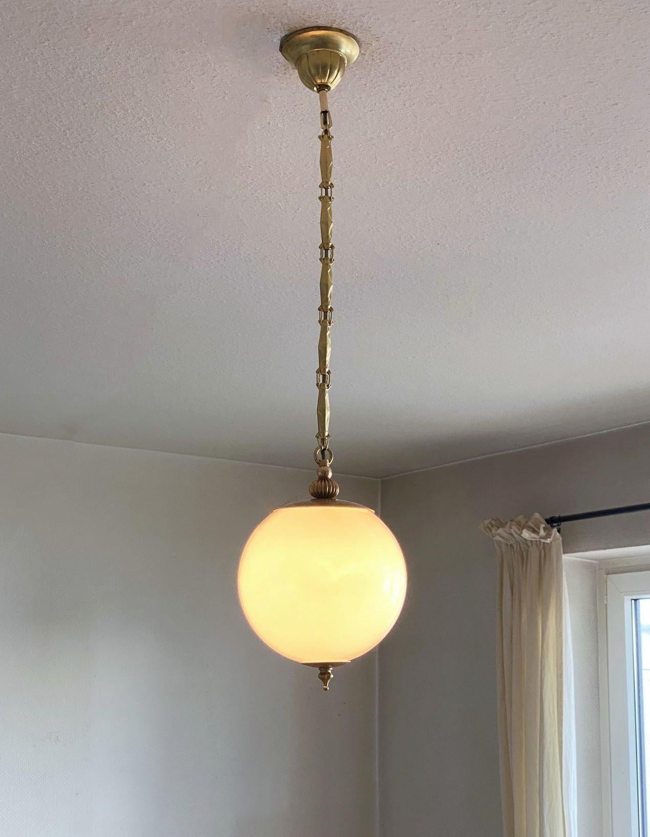 Pair of Italian Murano Glass Pendants in Pearl Optic Brass Mounted, 1960s 5