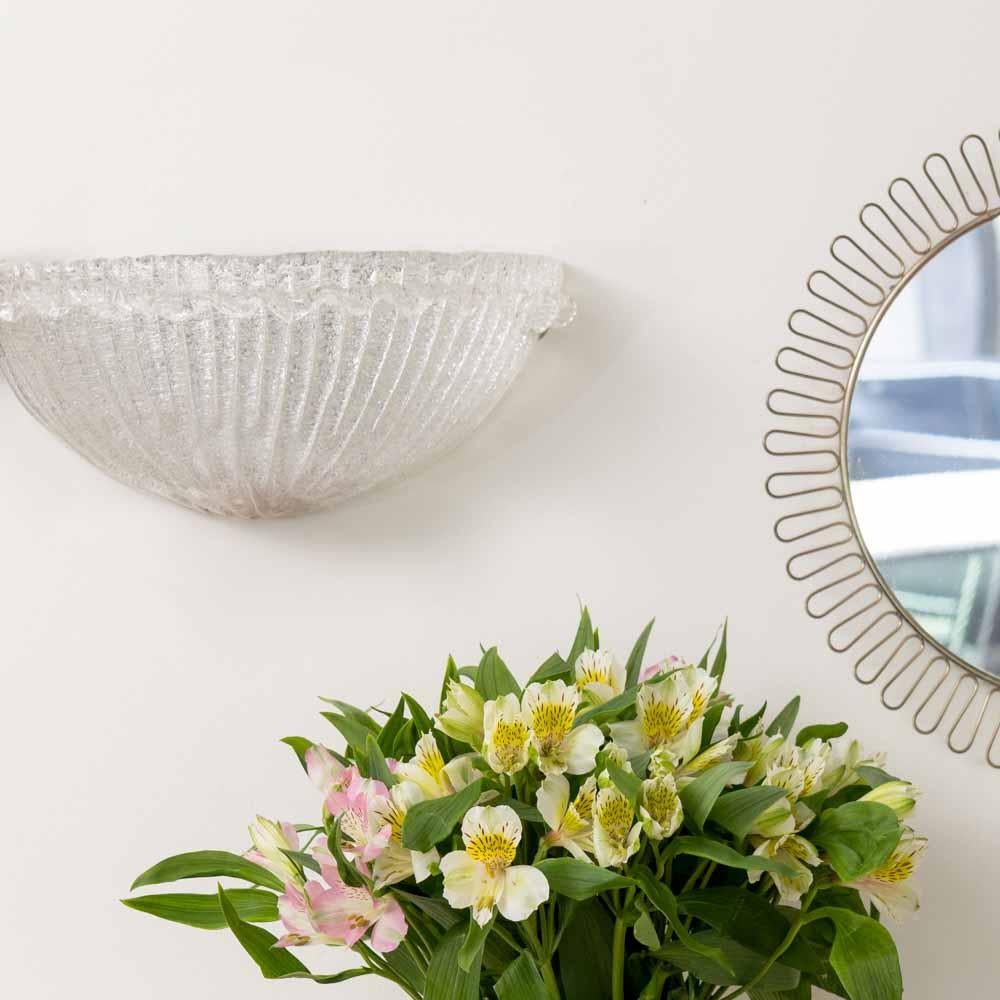 Pair of Italian Murano Glass Sconces In Good Condition For Sale In Los Angeles, CA