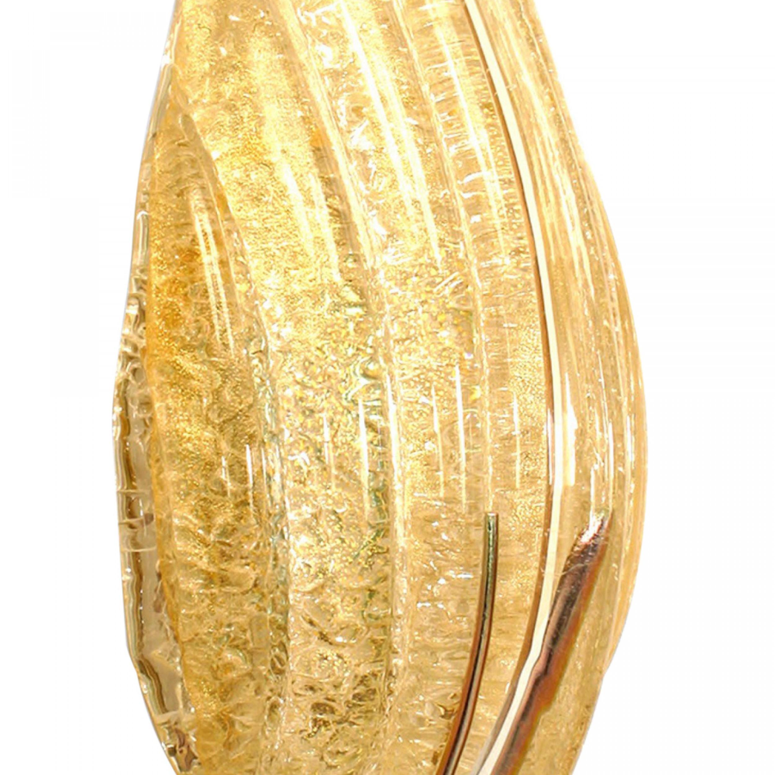 Hand-Crafted Pair of Italian Murano Gold Dusted Glass Wall Sconces For Sale