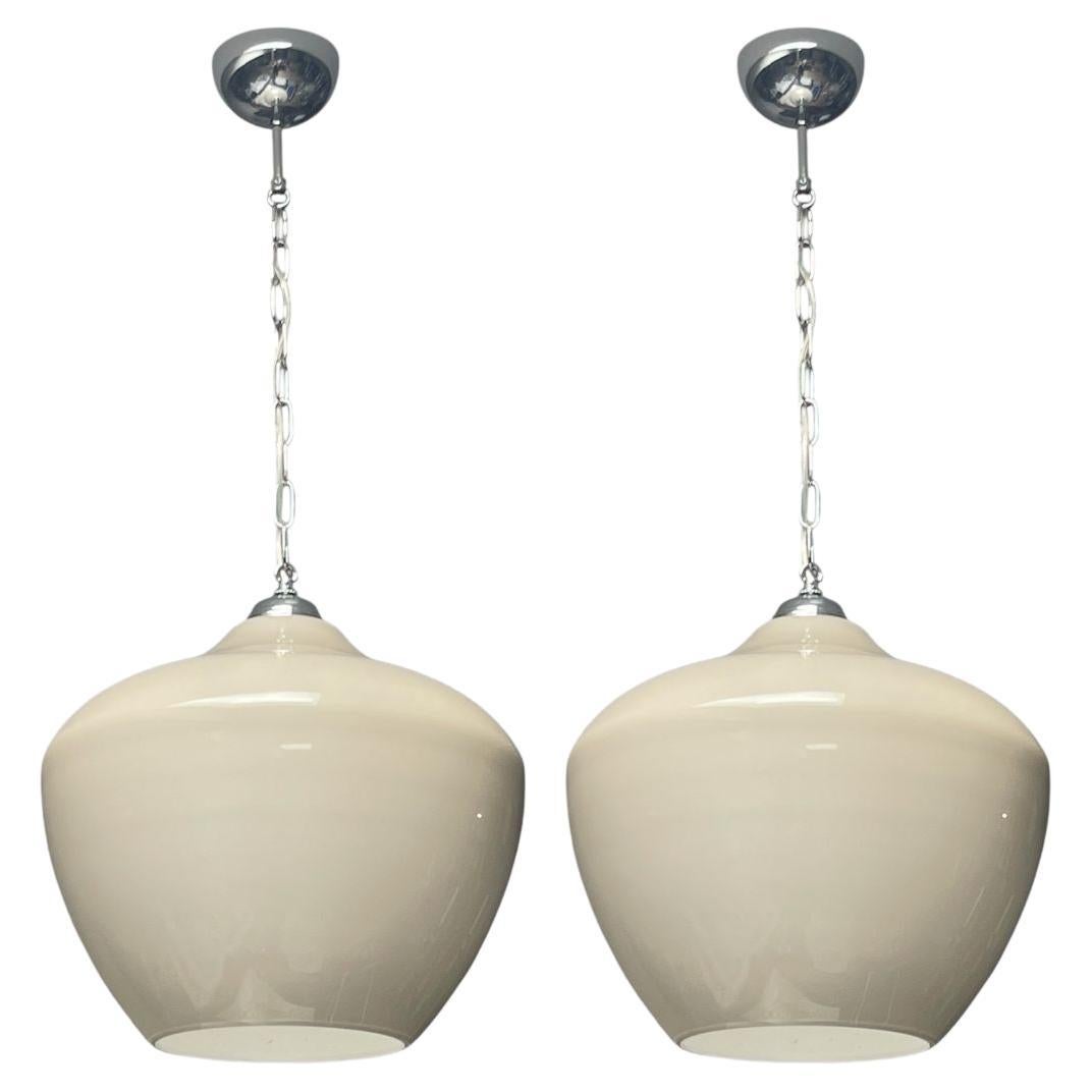 Coppia di pendenti in vetro grigio di Murano, anni 
80. in vendita