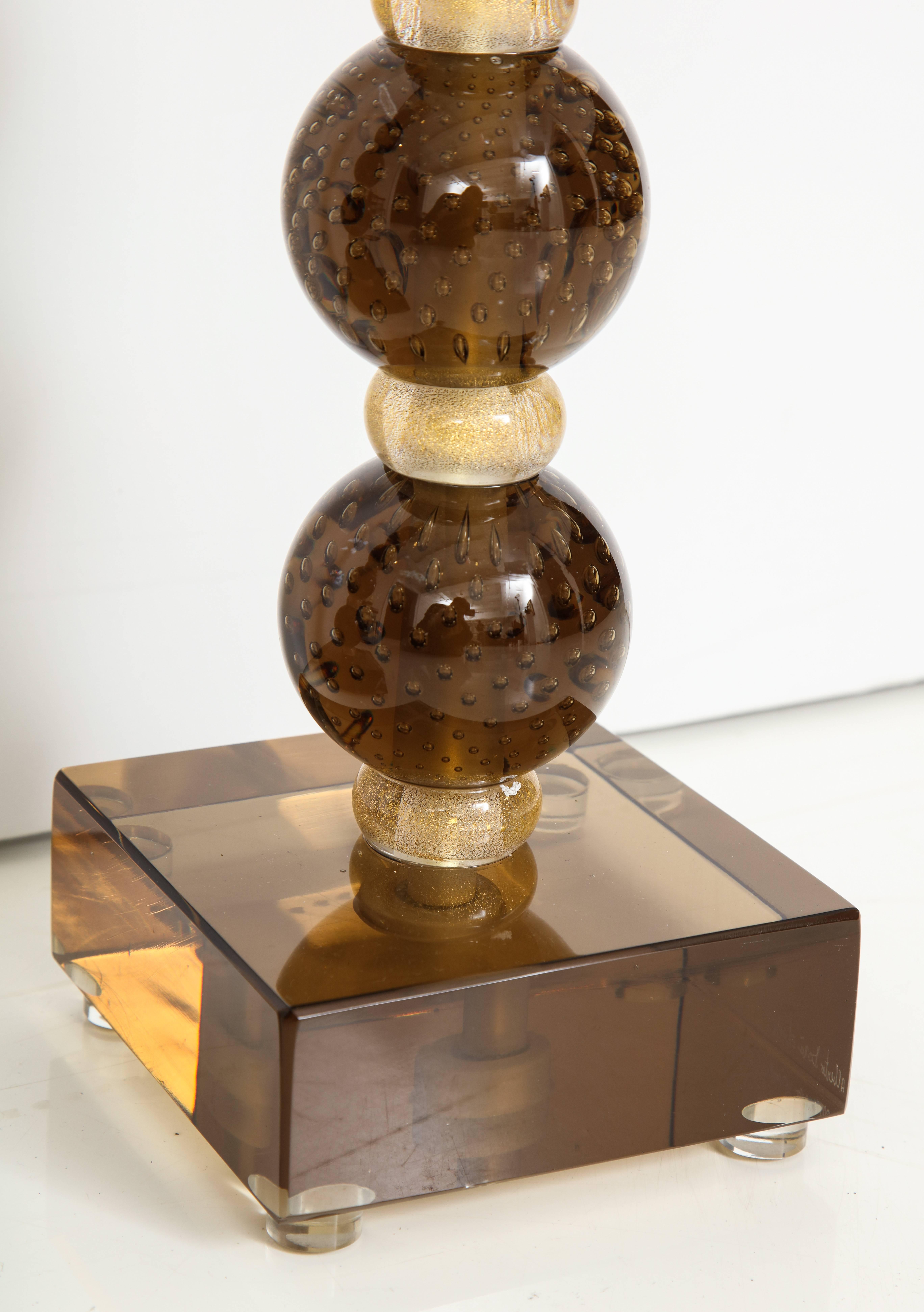 Paire de lampes sphériques italiennes en verre de Murano « Pulegoso » en bronze et or, signées Neuf - En vente à New York, NY