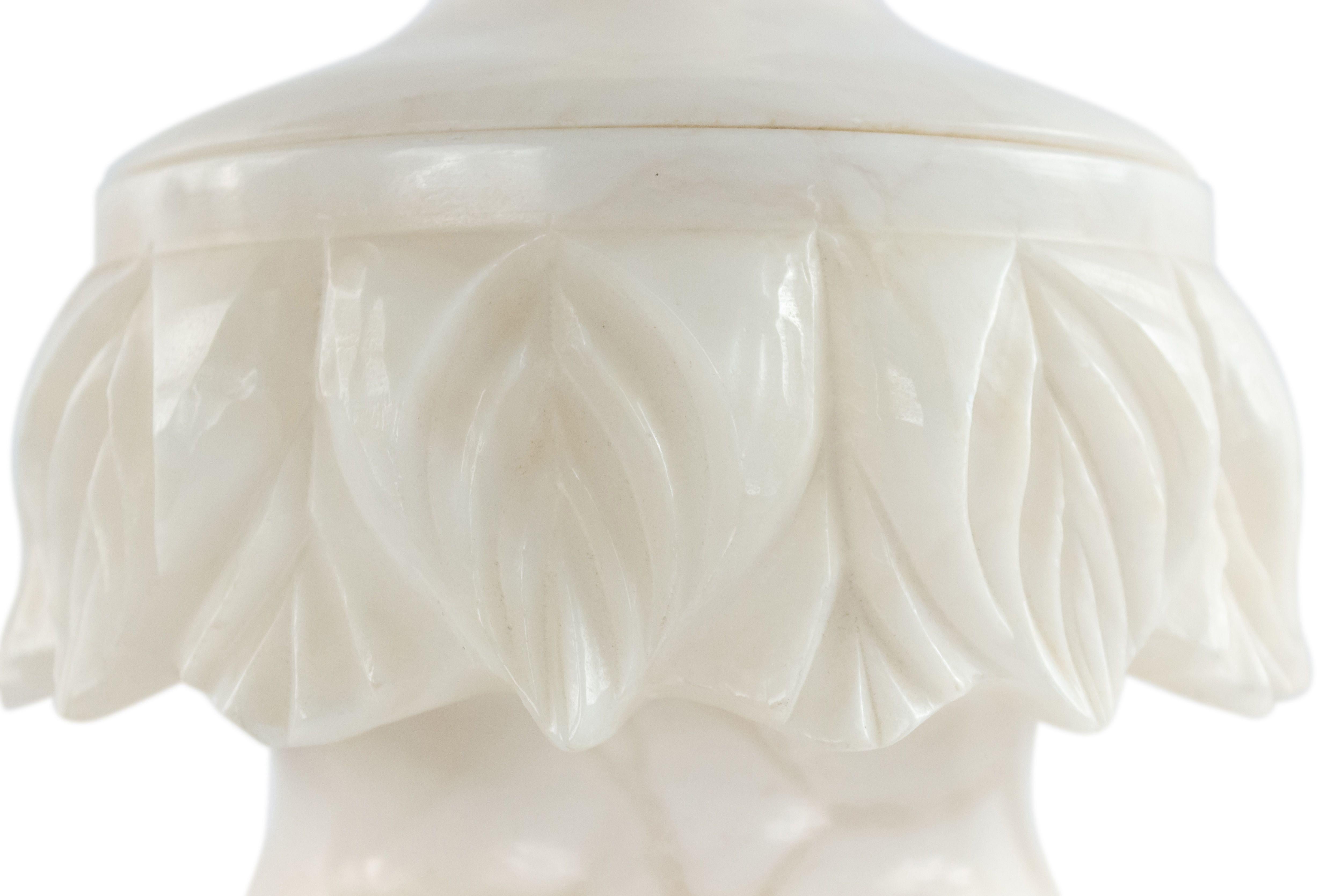 Pair of Italian Neo-classical Carved Alabaster Table Lamps In Good Condition In New York, NY
