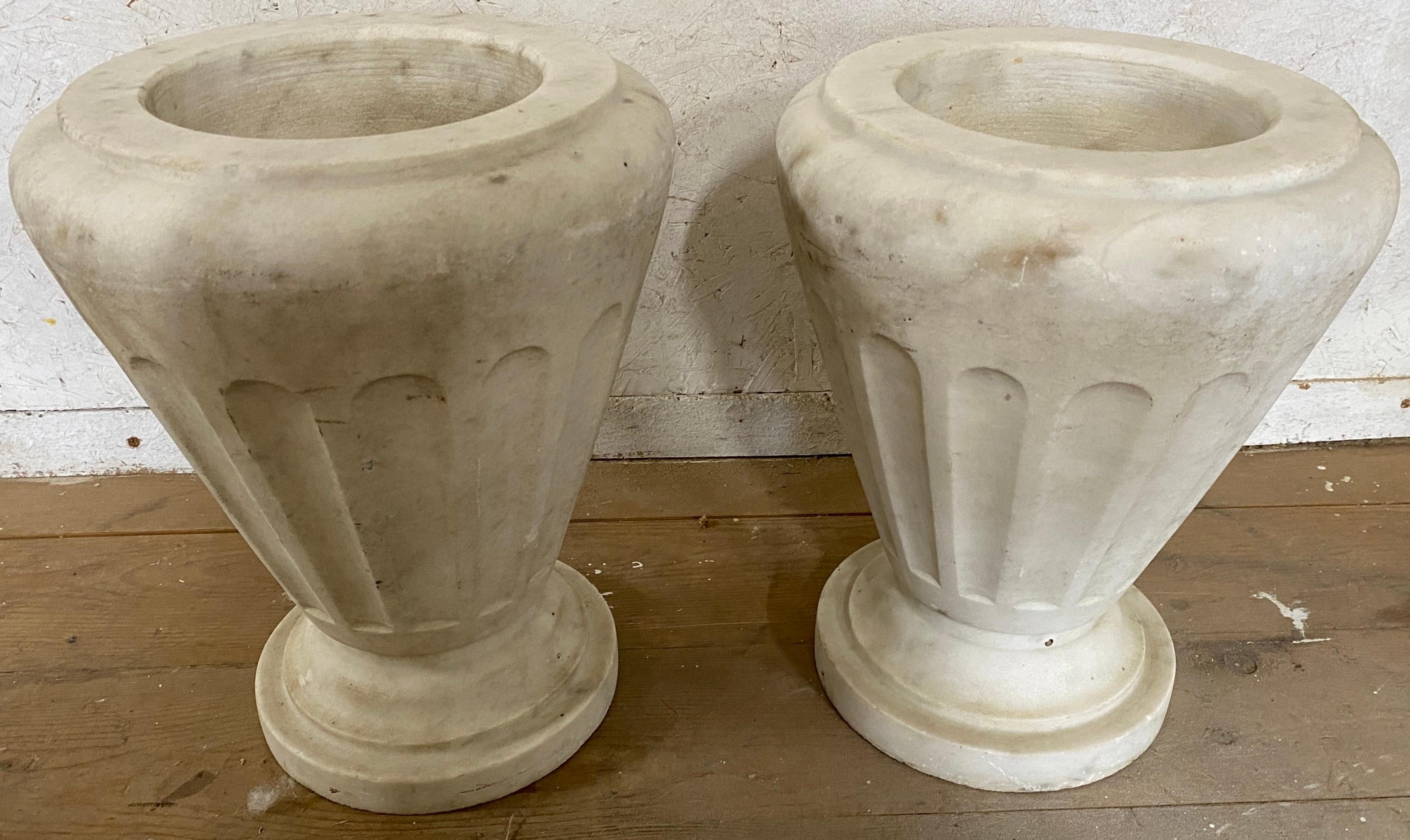 Pair of Italian Neo-Classical Style Marble Urns For Sale 2