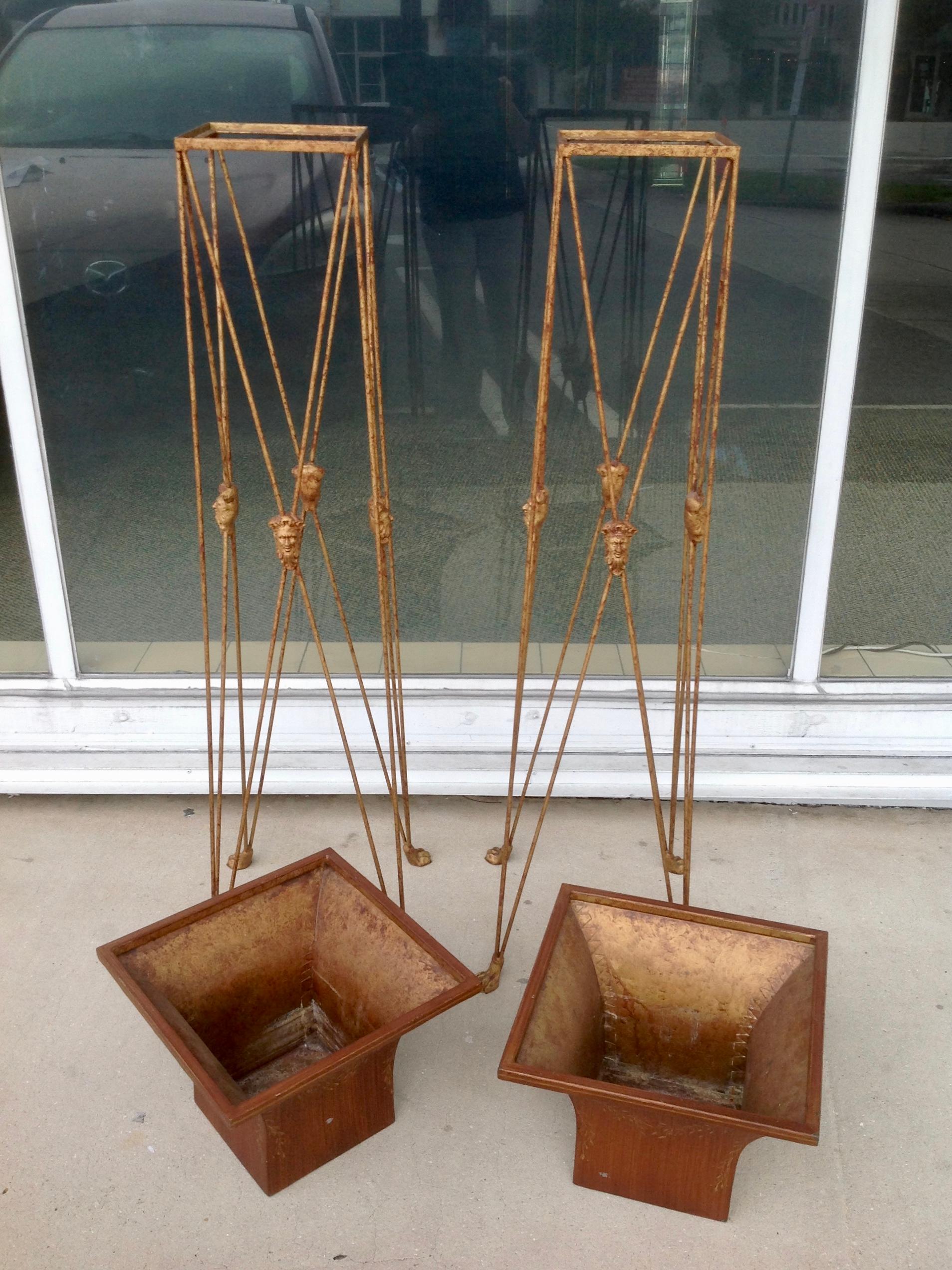 Pair of Italian Neoclassical Tole Plant Stands In Good Condition In West Palm Beach, FL