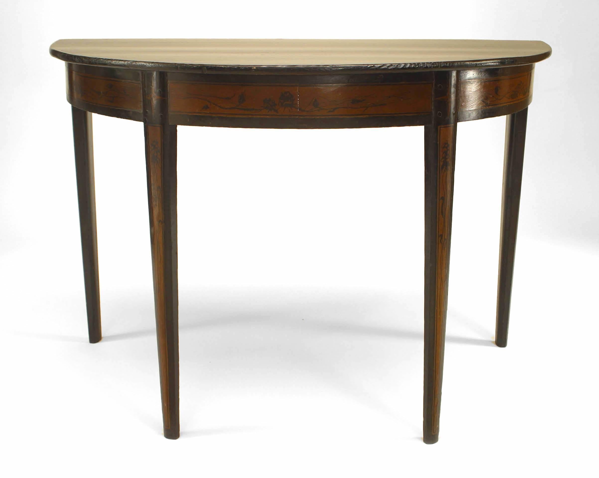 Zwei italienische Konsolentische im neoklassizistischen Stil (19. Jahrhundert) mit Demilunendecke, lackierter Oberfläche aus Palisanderimitat und ebonisiertem Dekor und mit Blattwerk auf der Schürze. (PREIS ALS PAAR)
