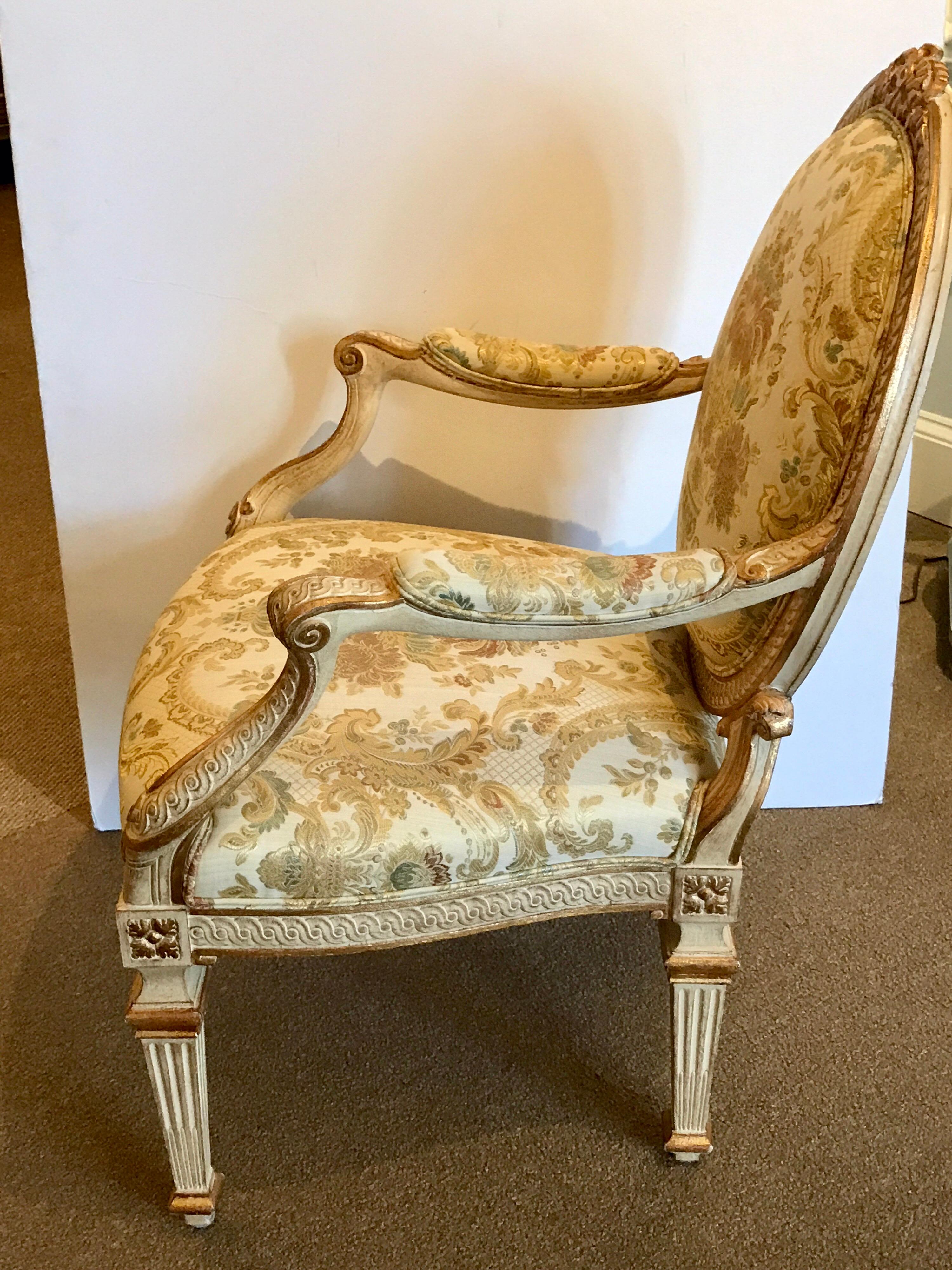 Pair of Italian Neoclassic Carved Giltwood Armchairs For Sale 8