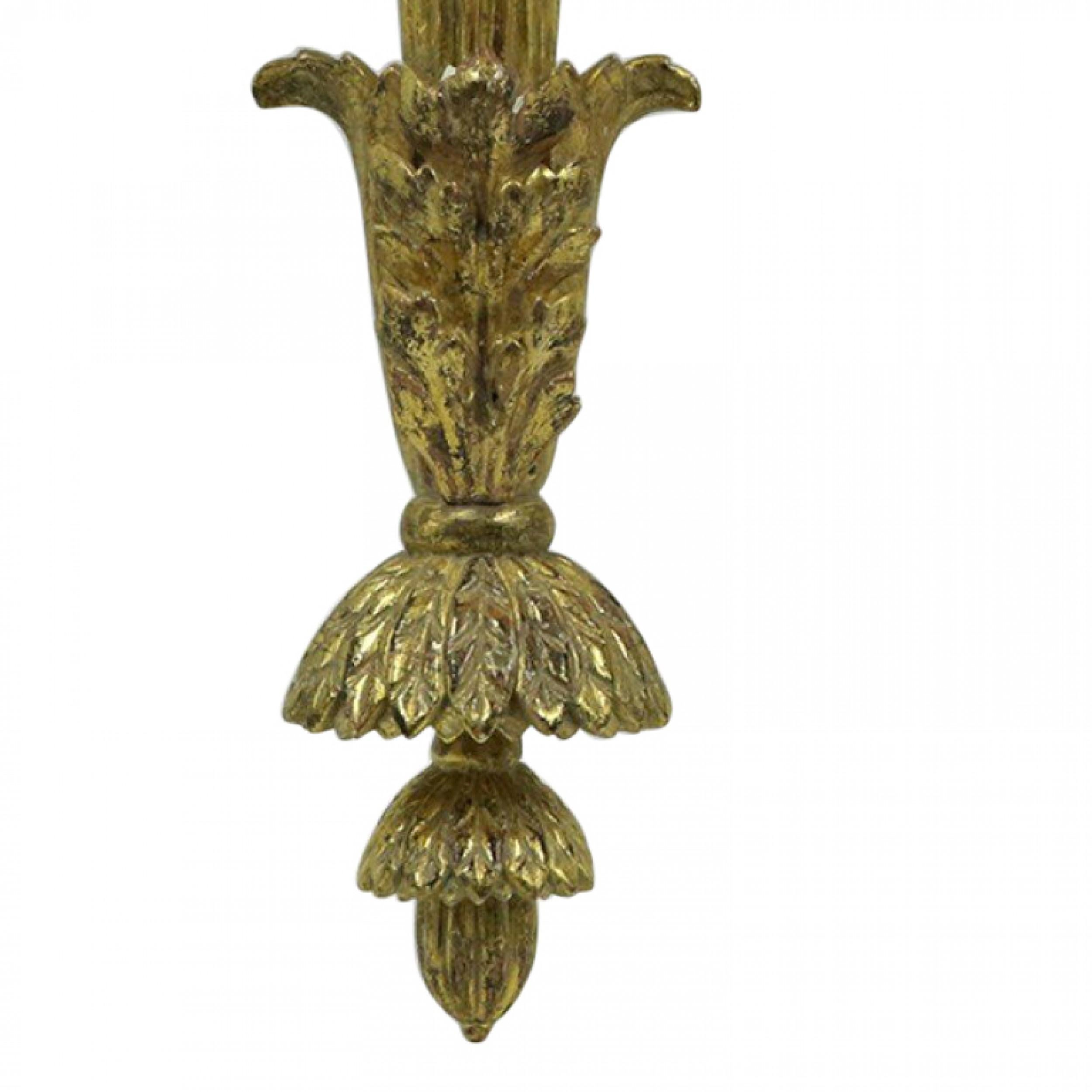 Neoclassico Coppia di mensole da parete neoclassiche italiane in legno dorato intagliato in vendita