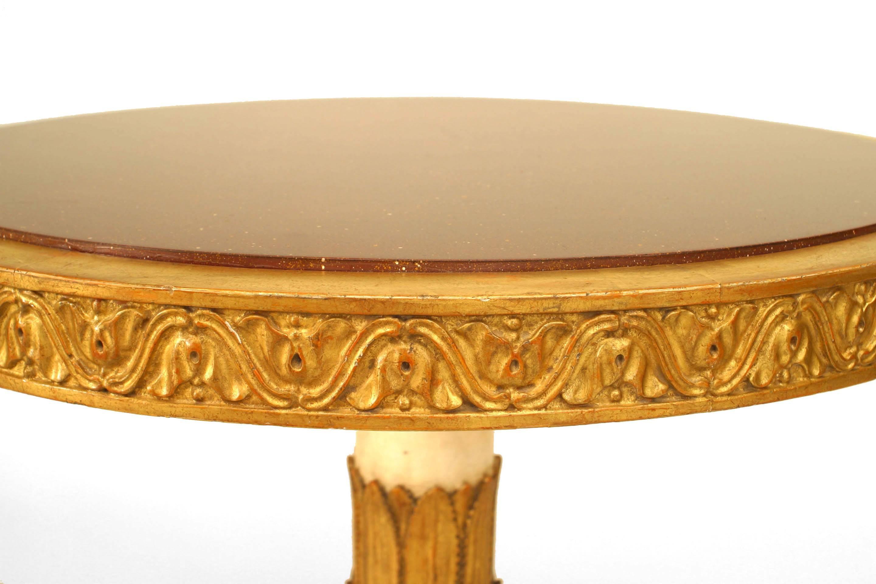Neoclassical Pair of Italian Neo-Classic Painted End Tables For Sale