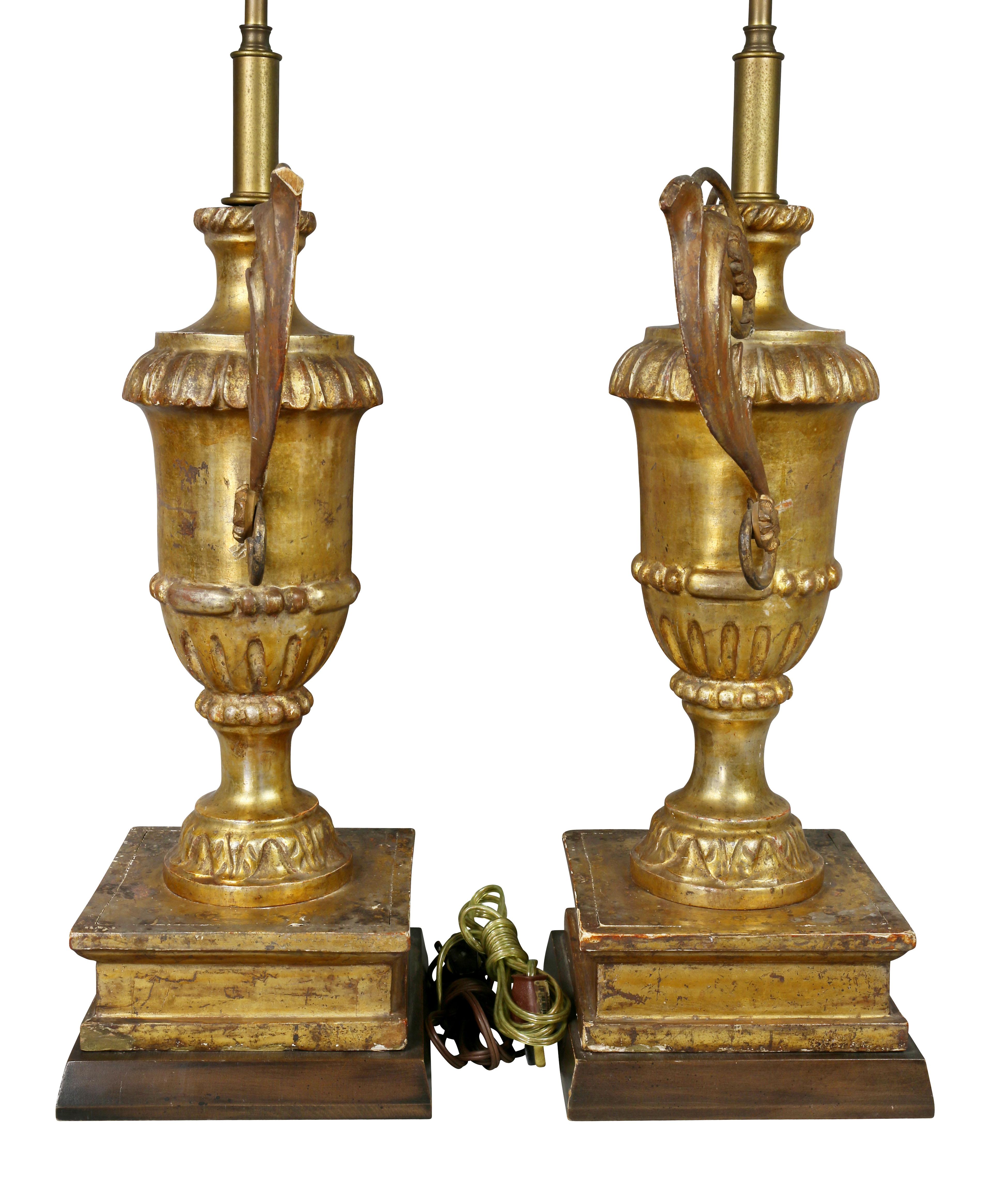 Pair of Italian Neoclassic Giltwood Table Lamps 3