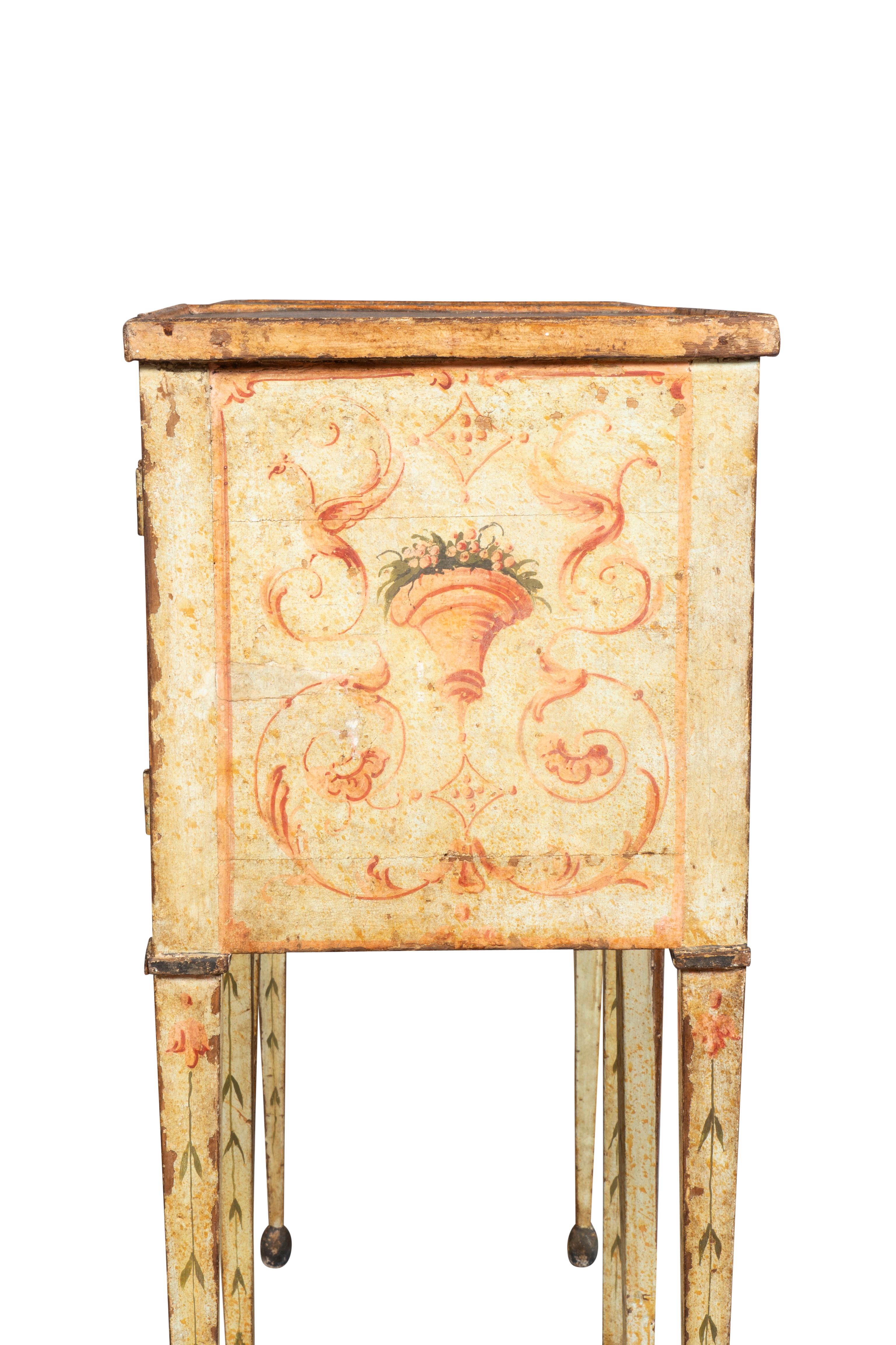 Pair Of Italian Neoclassic Painted Commodes For Sale 3