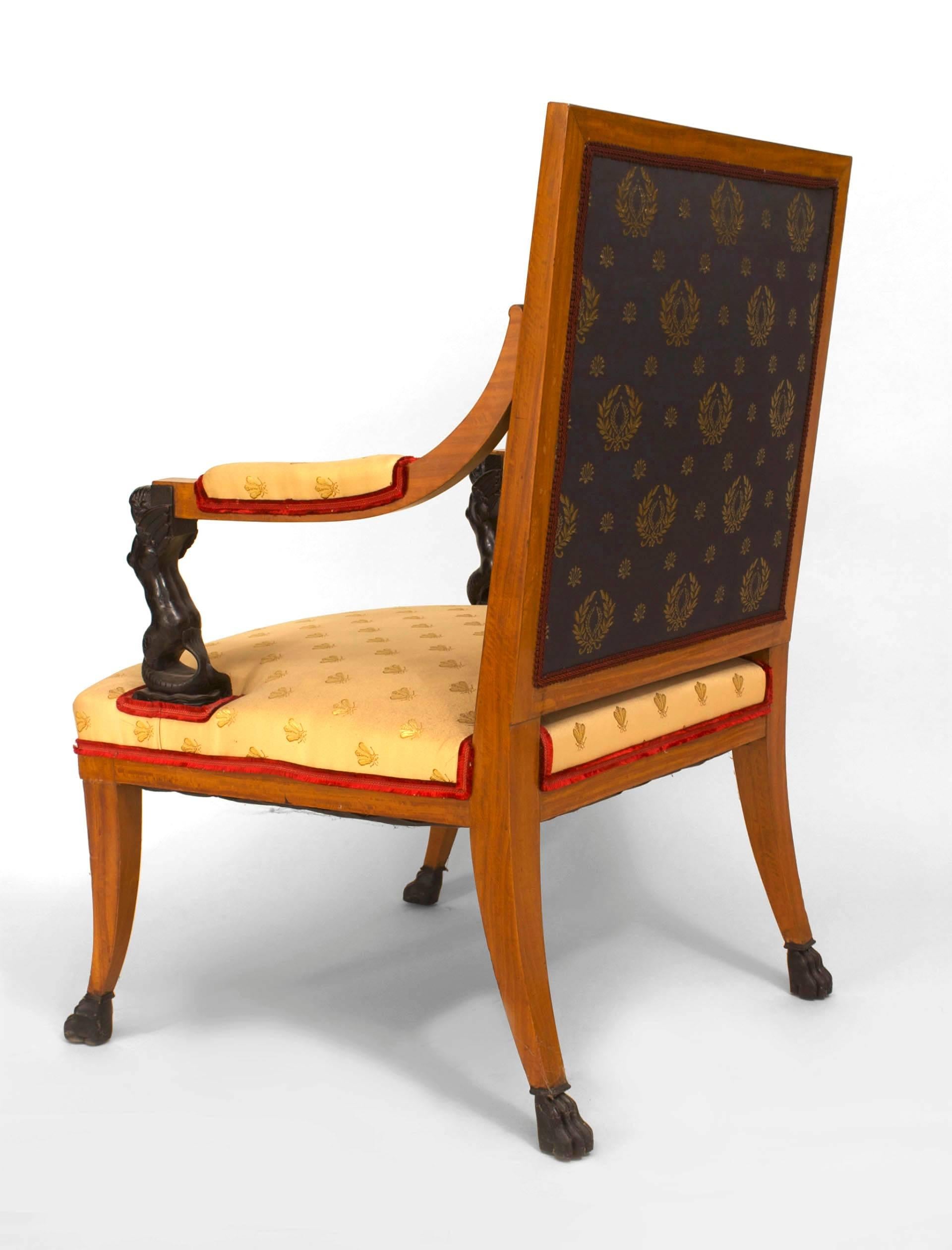 Offene Sessel im italienischen neoklassischen Stil des 19. Jahrhunderts, Paar im Zustand „Gut“ im Angebot in New York, NY