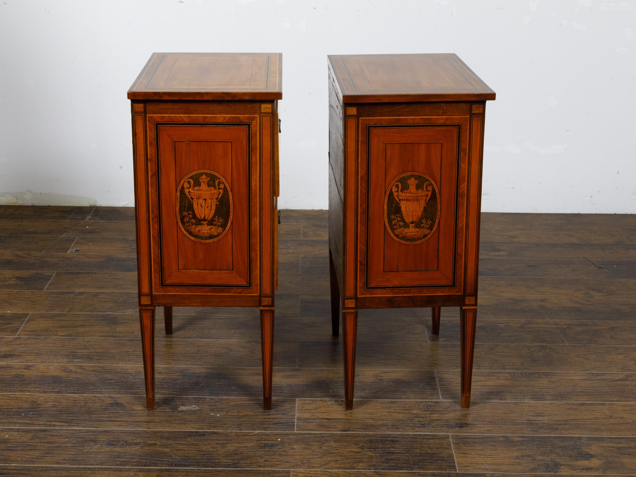 19th Century Pair of Italian Neoclassical 1800s Walnut Bedside Tables with Marquetry Décor For Sale