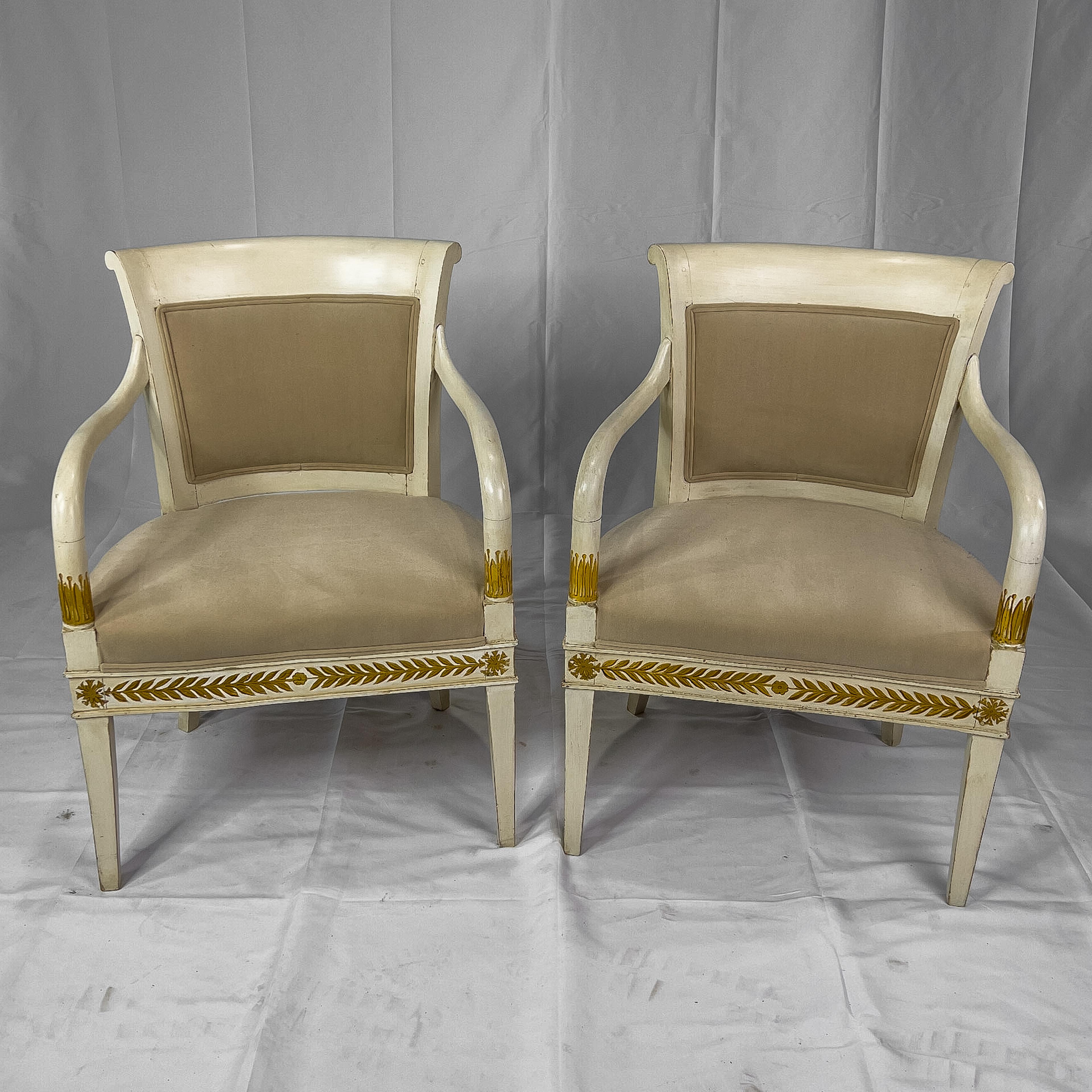 Gilt Pair of Italian Neoclassical Armchairs For Sale