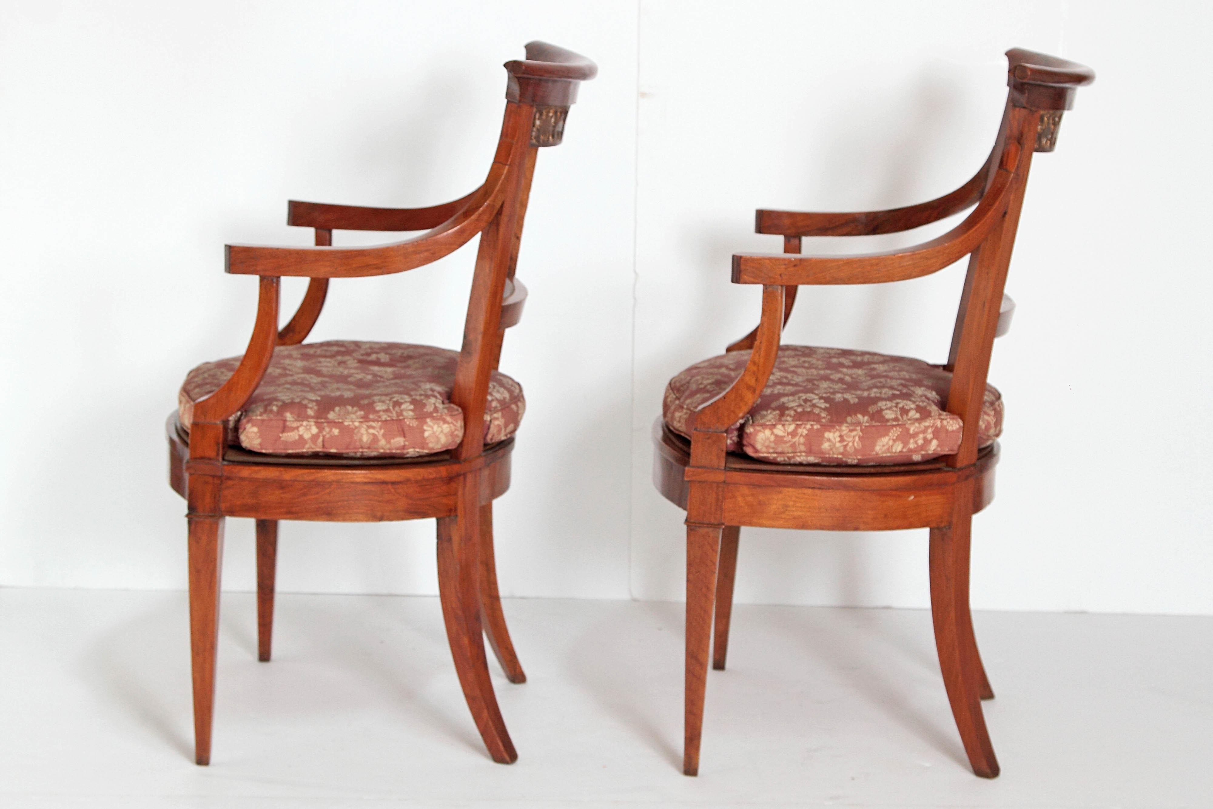 Pair of Italian Neoclassical Armchairs In Good Condition In Dallas, TX