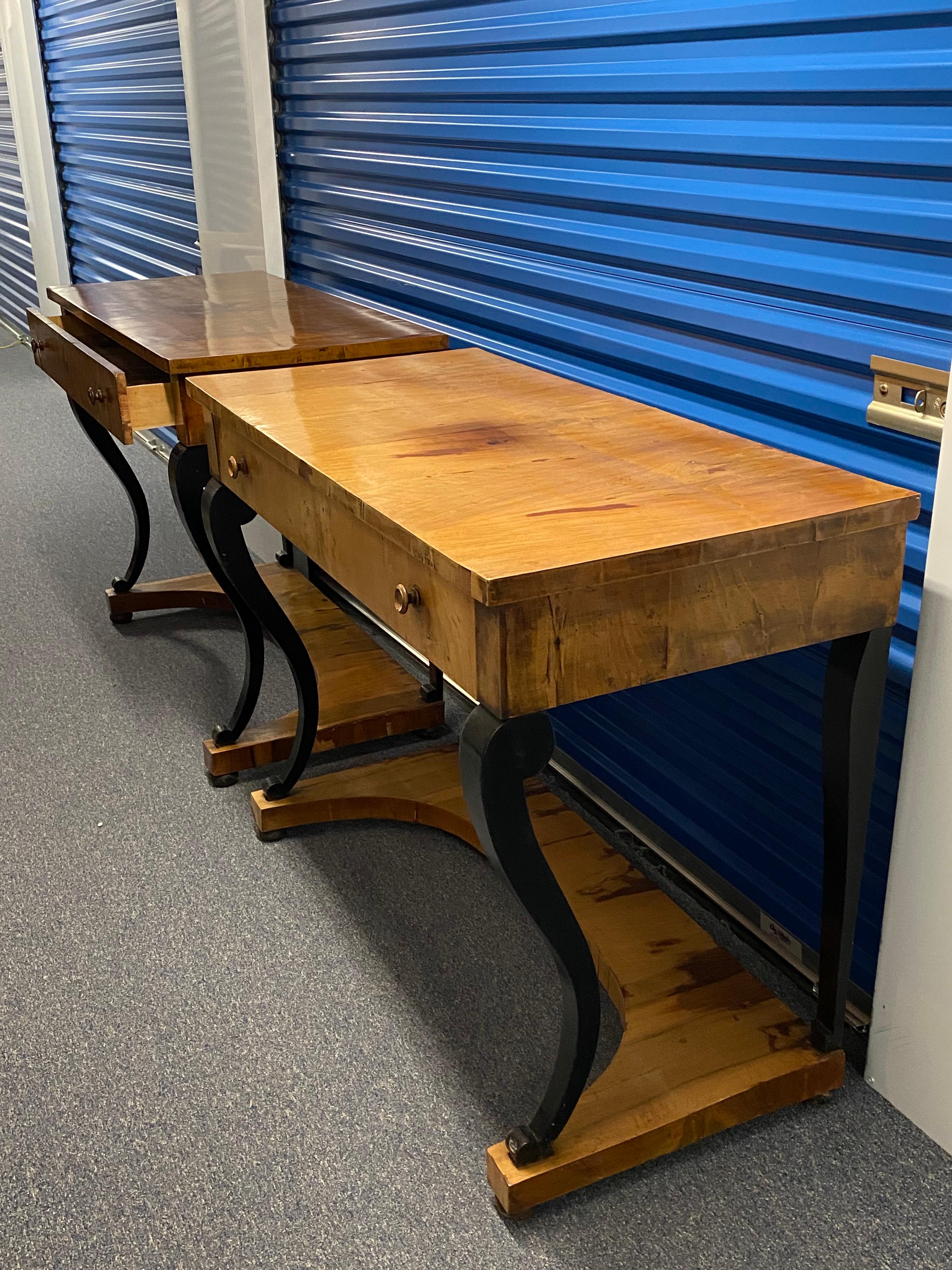 Pair of Italian Neoclassical Biedermeier Walnut Veneered Consoles, c. 1830 For Sale 5