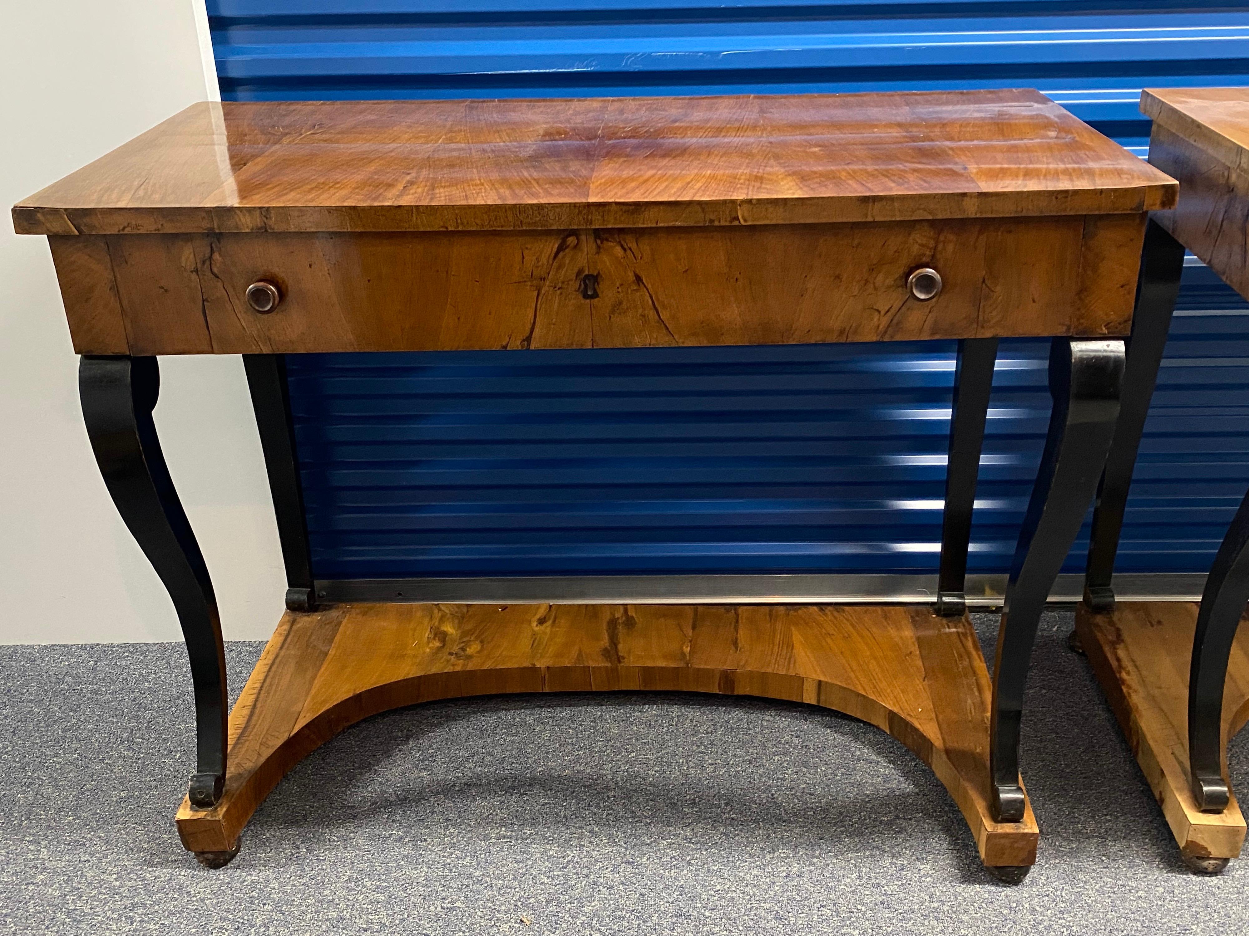 Pair of Italian Neoclassical Biedermeier Walnut Veneered Consoles, c. 1830 For Sale 9