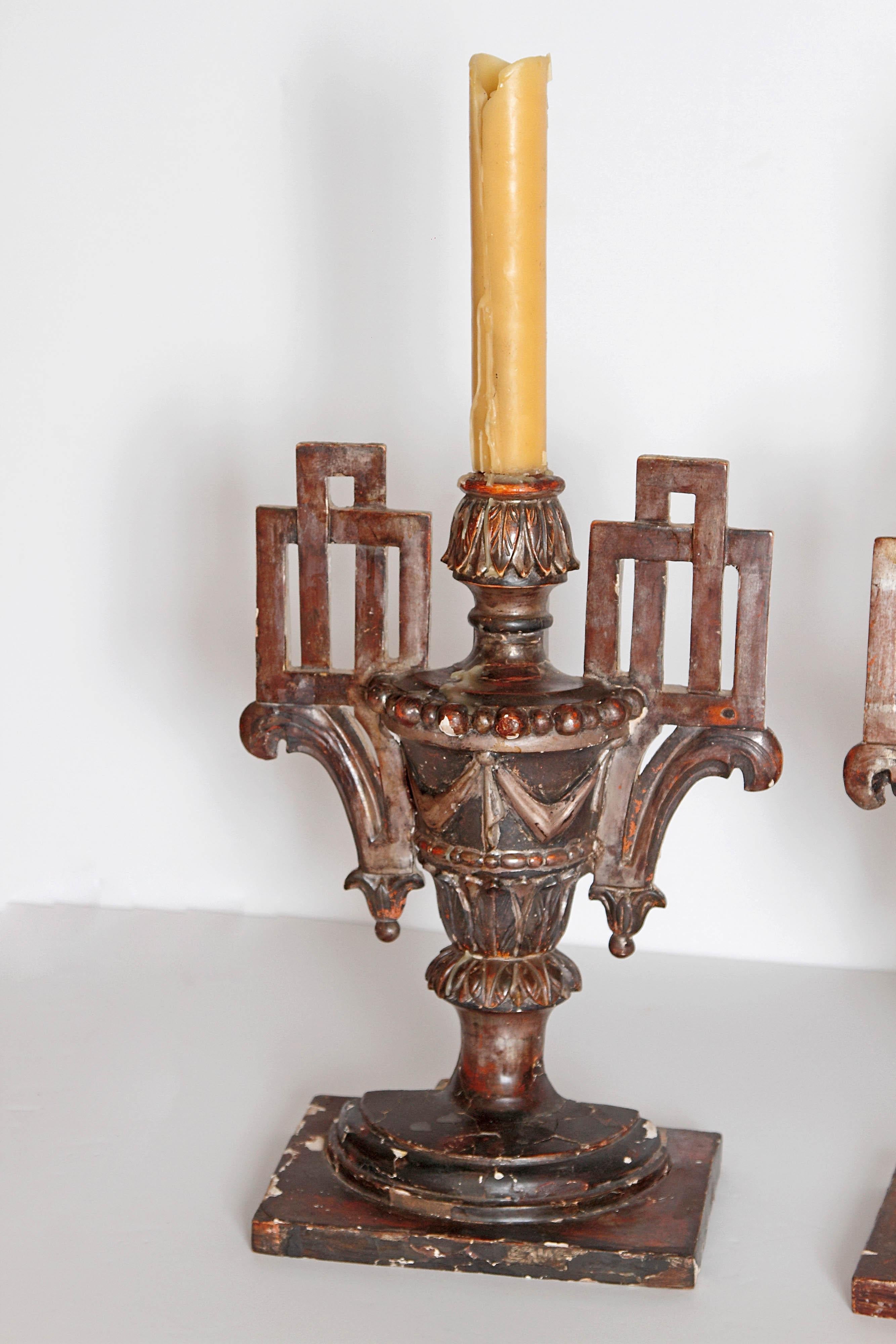 Pair of Italian Neoclassical Carved Candleholders In Good Condition For Sale In Dallas, TX