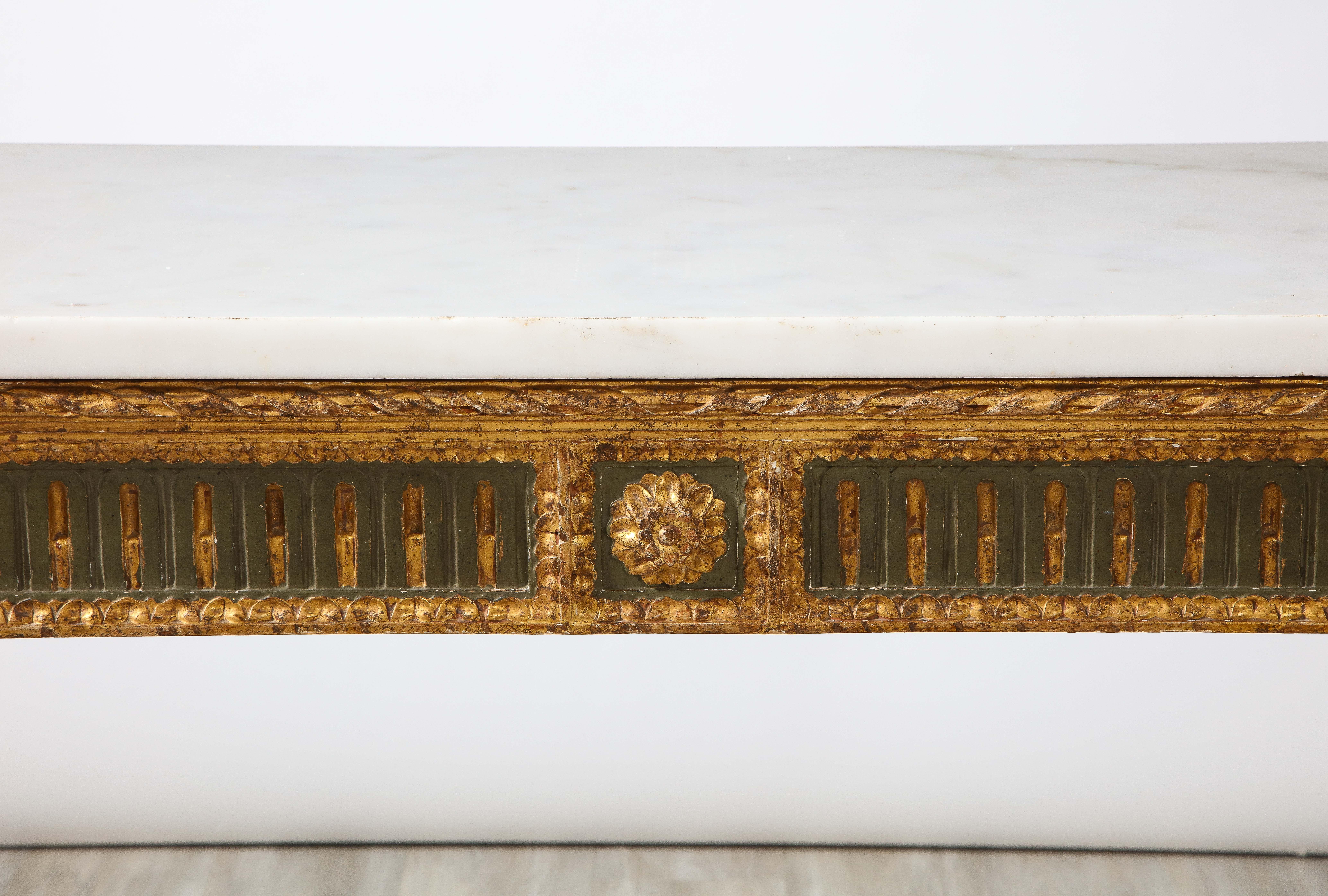 Pair of Italian Neoclassical Carved, Painted and Gilded Console Tables In Good Condition For Sale In New York, NY