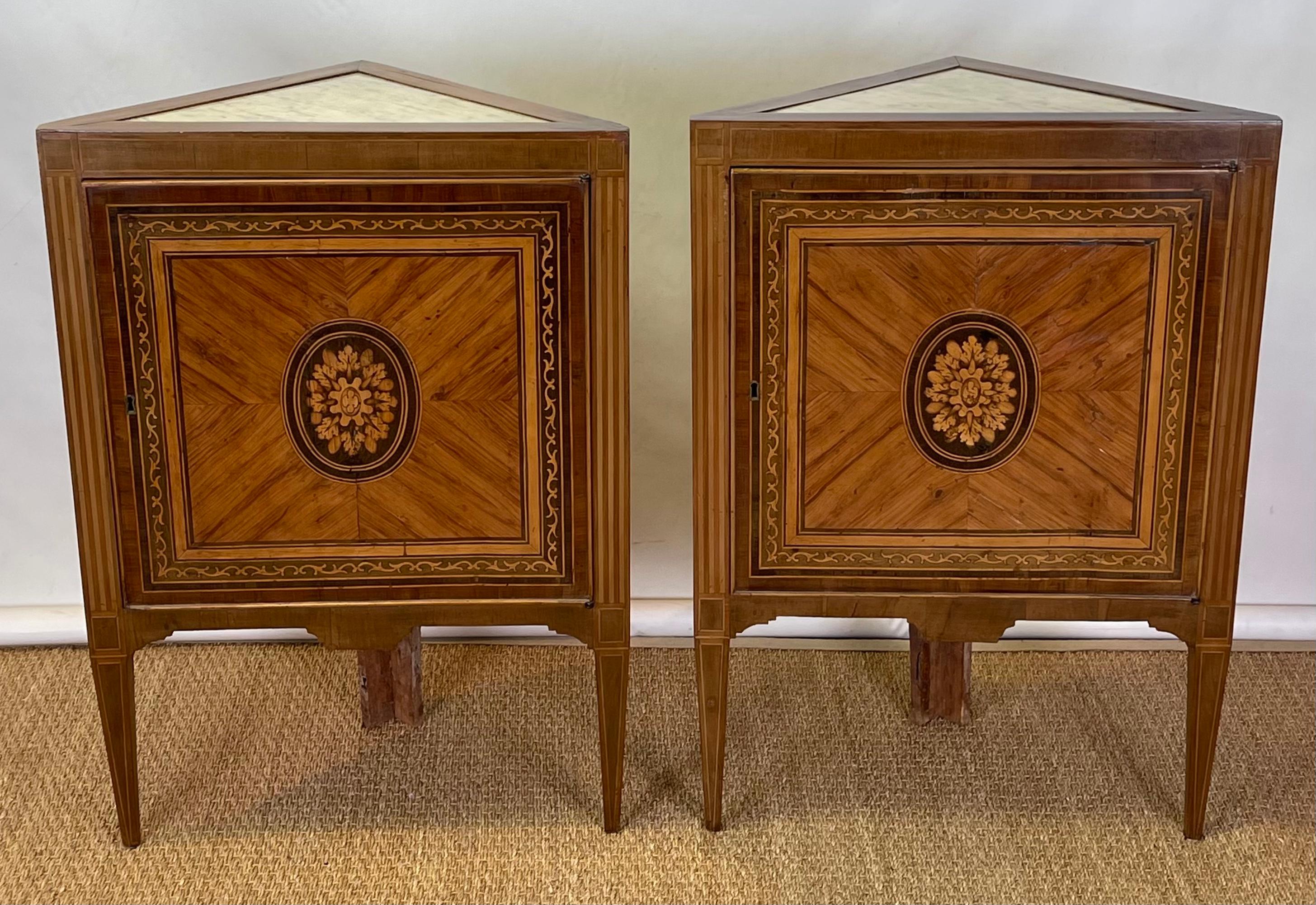 Marble Pair of Italian Neoclassical Corner Cabinets For Sale