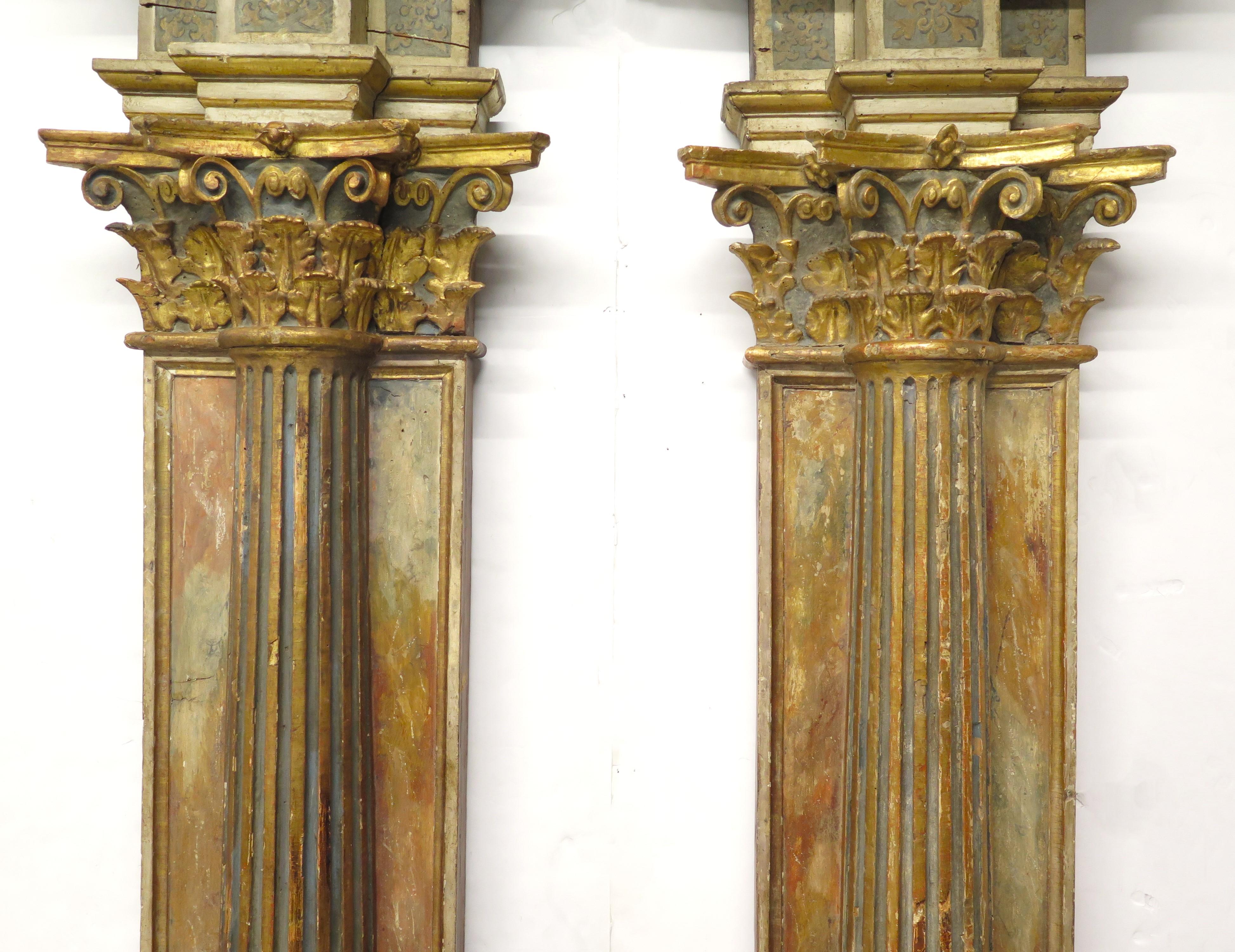 19th Century Pair of Italian Neoclassical Giltwood and Polychrome Columns For Sale